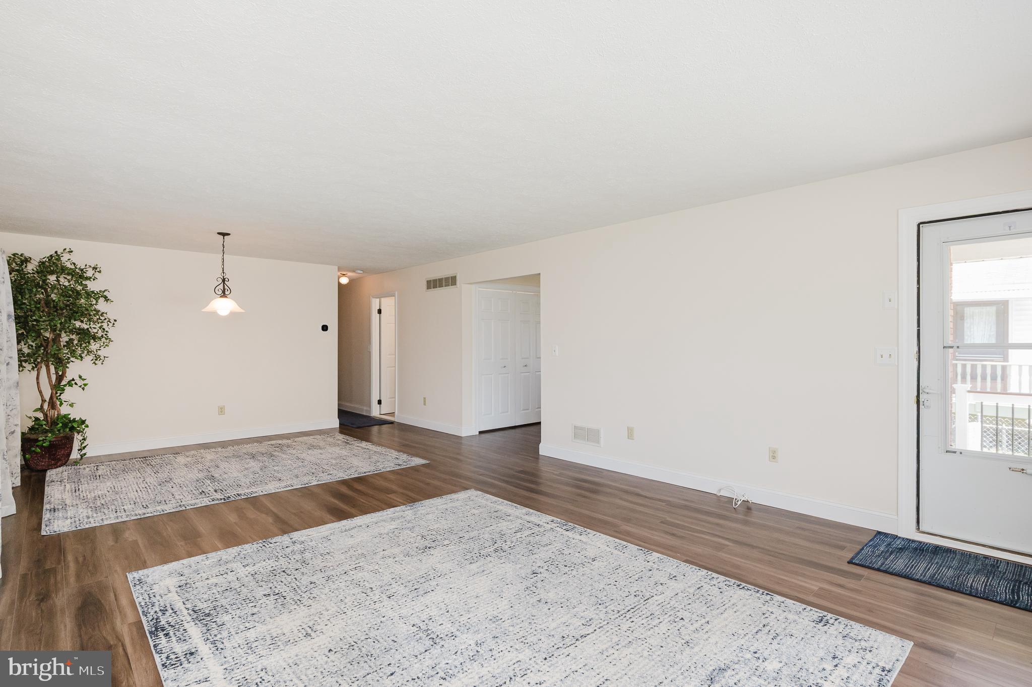 OLIVER BEACH - Residential