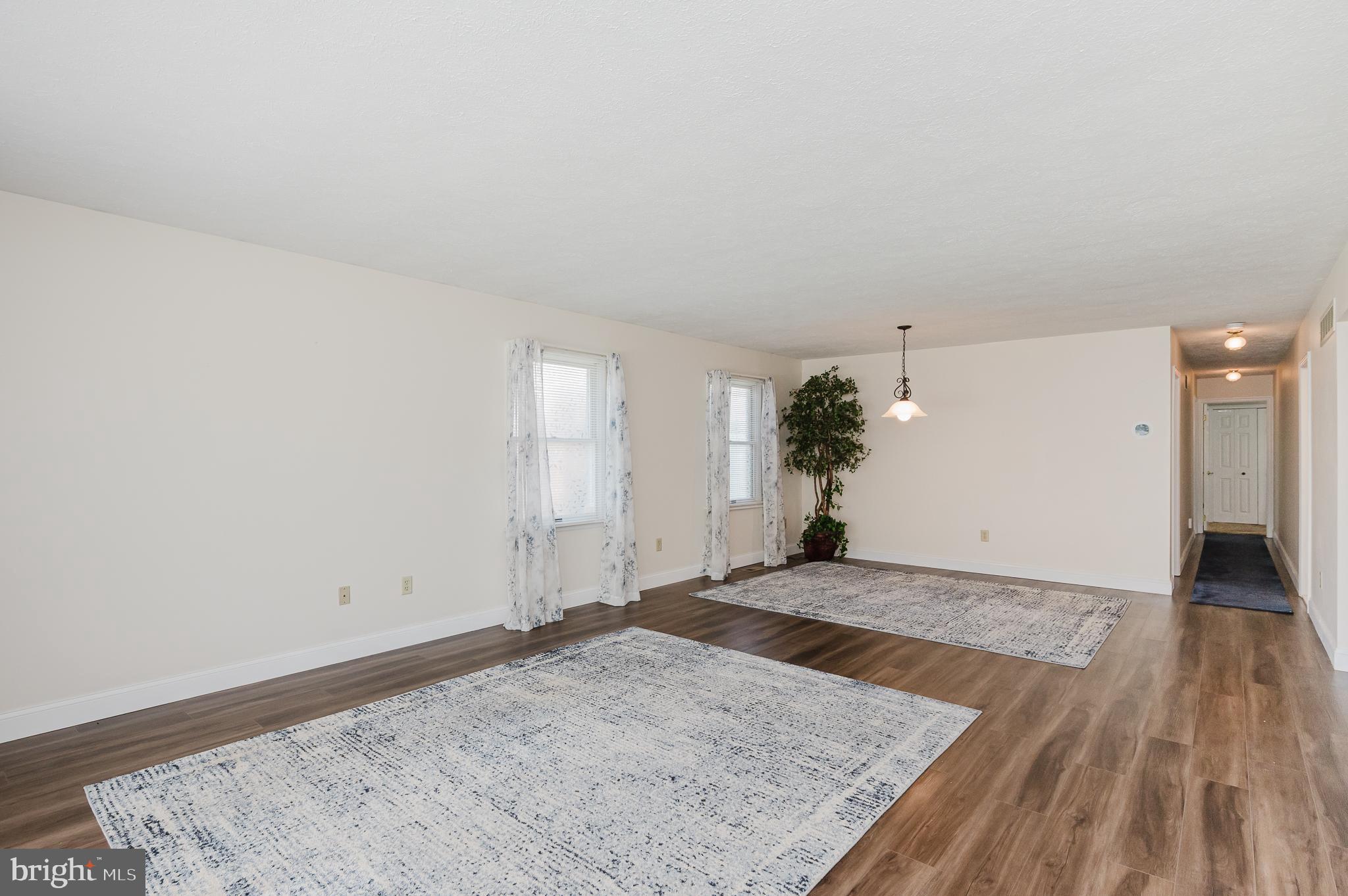 OLIVER BEACH - Residential