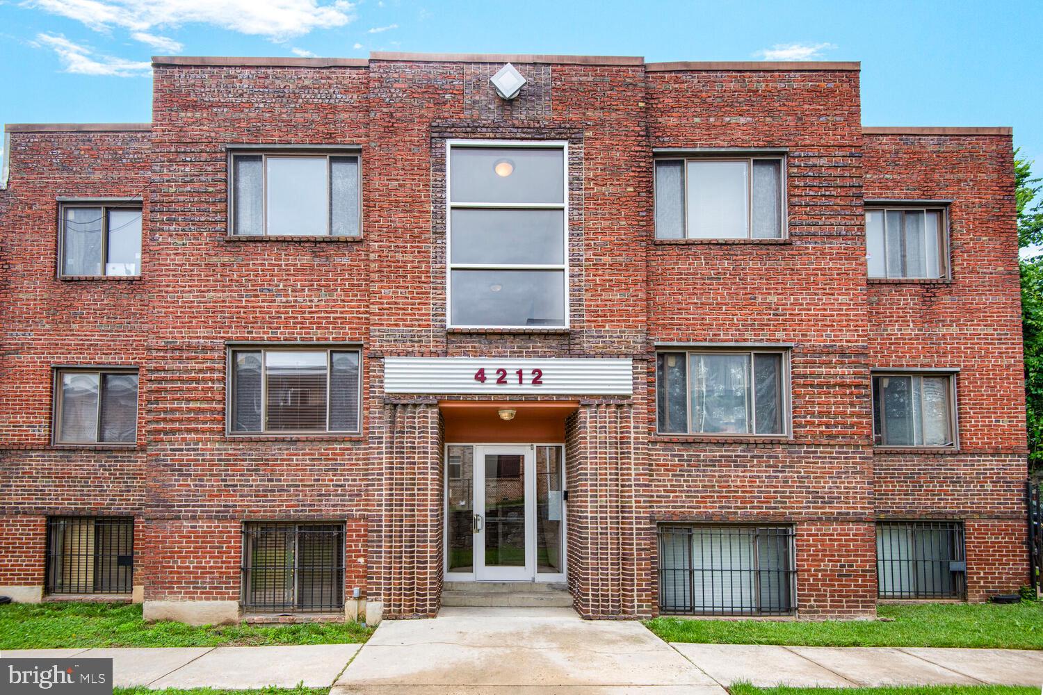 DEANWOOD - Residential