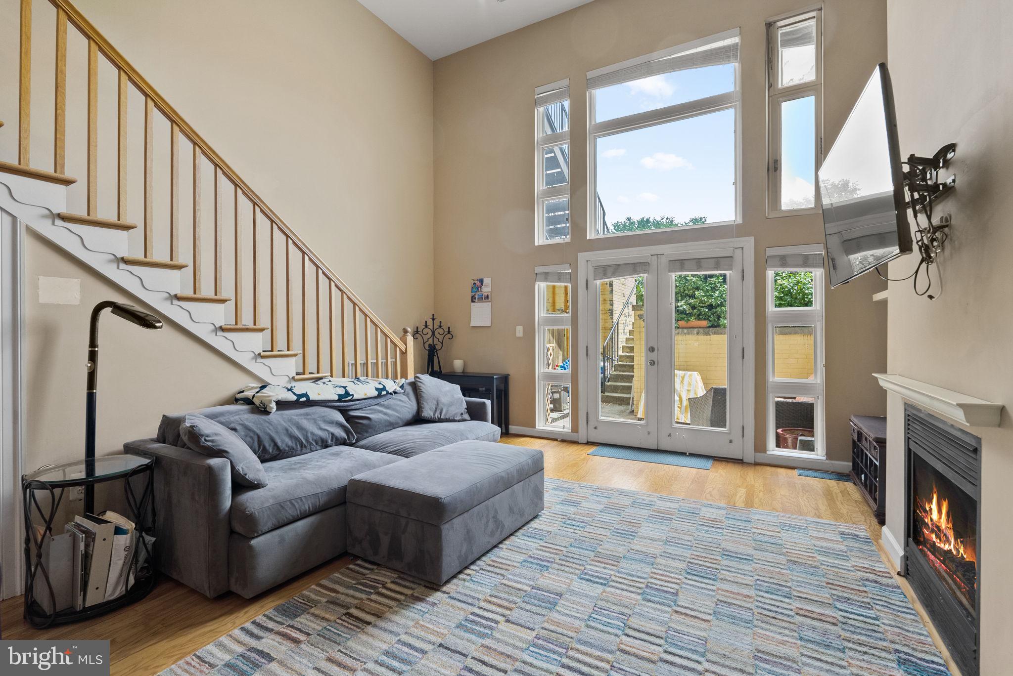 CAPITOL HILL - Residential Lease
