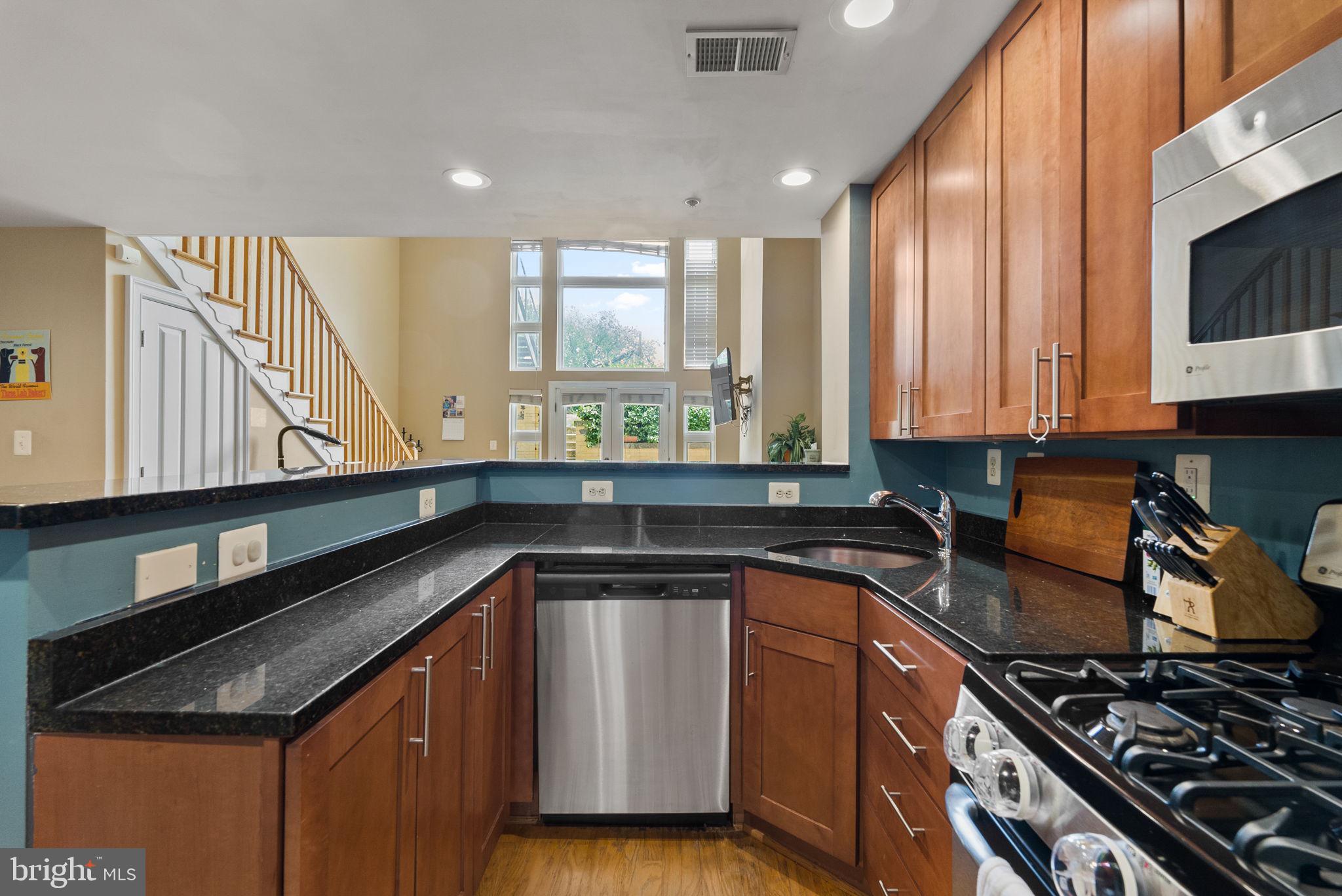 CAPITOL HILL - Residential Lease