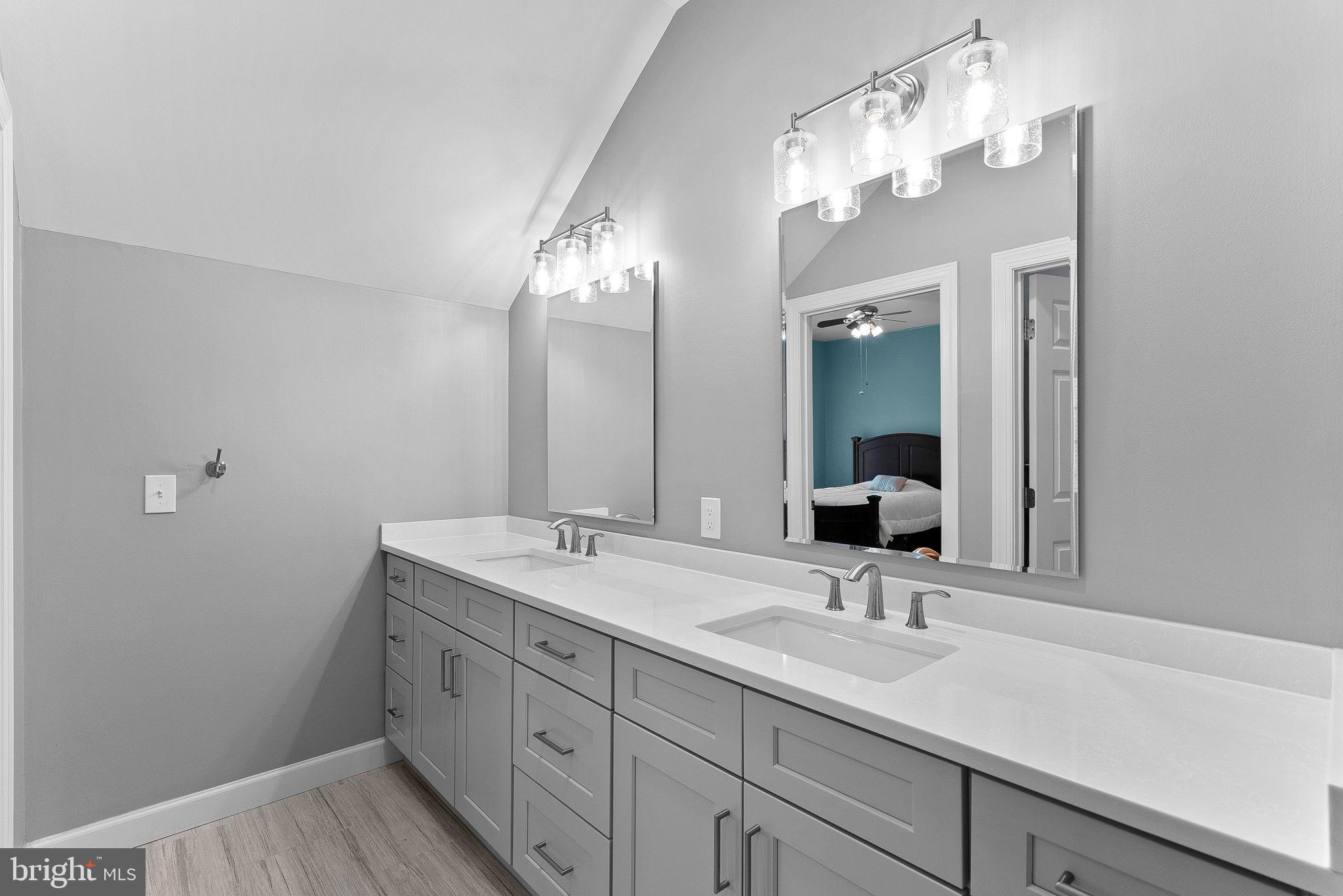 ASHBURN - Residential