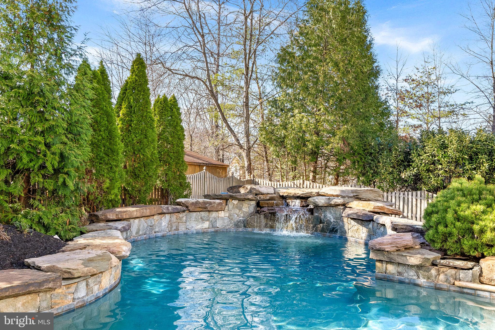 ASHBURN - Residential