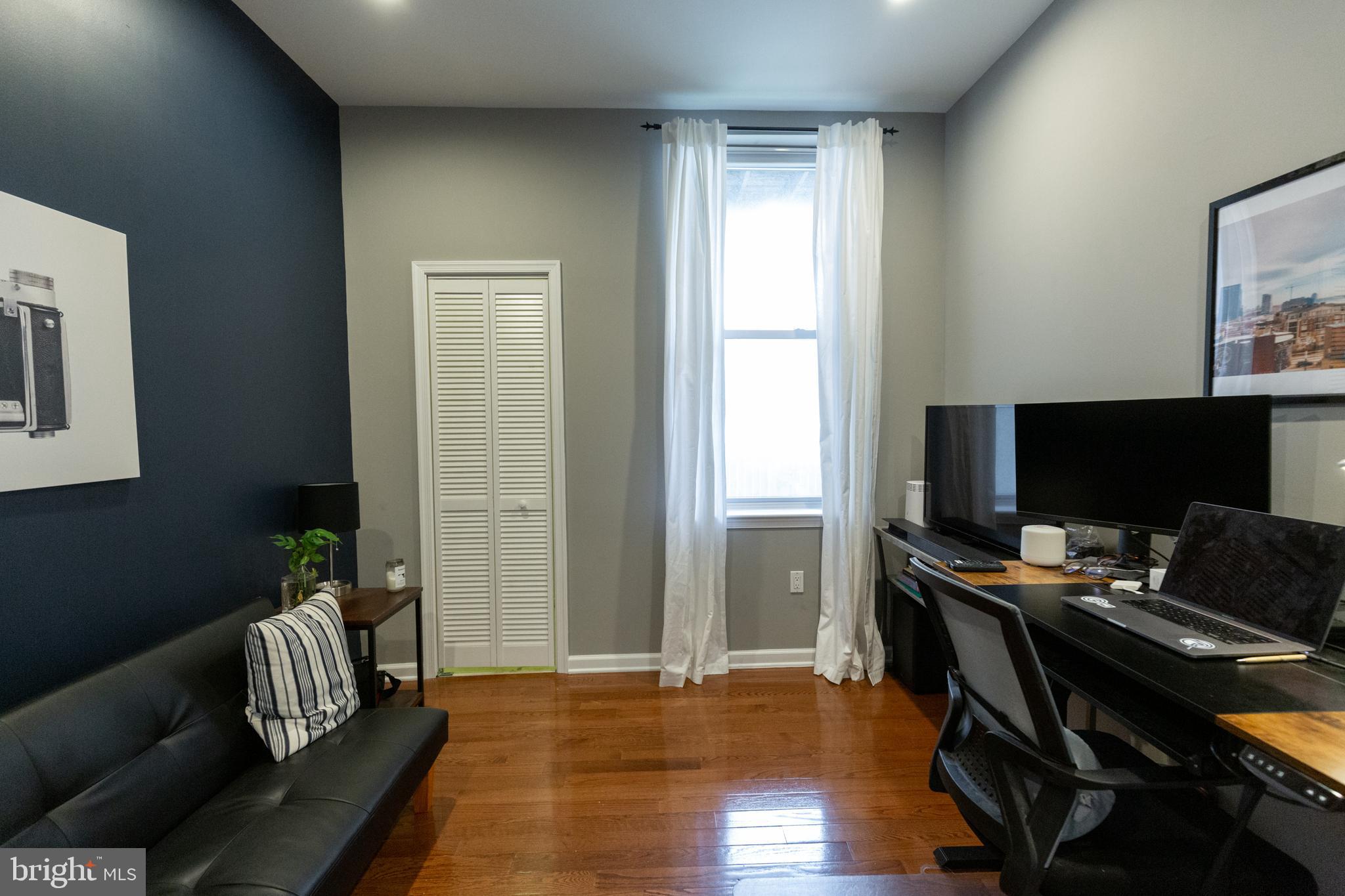AVENUE OF THE ARTS - Residential