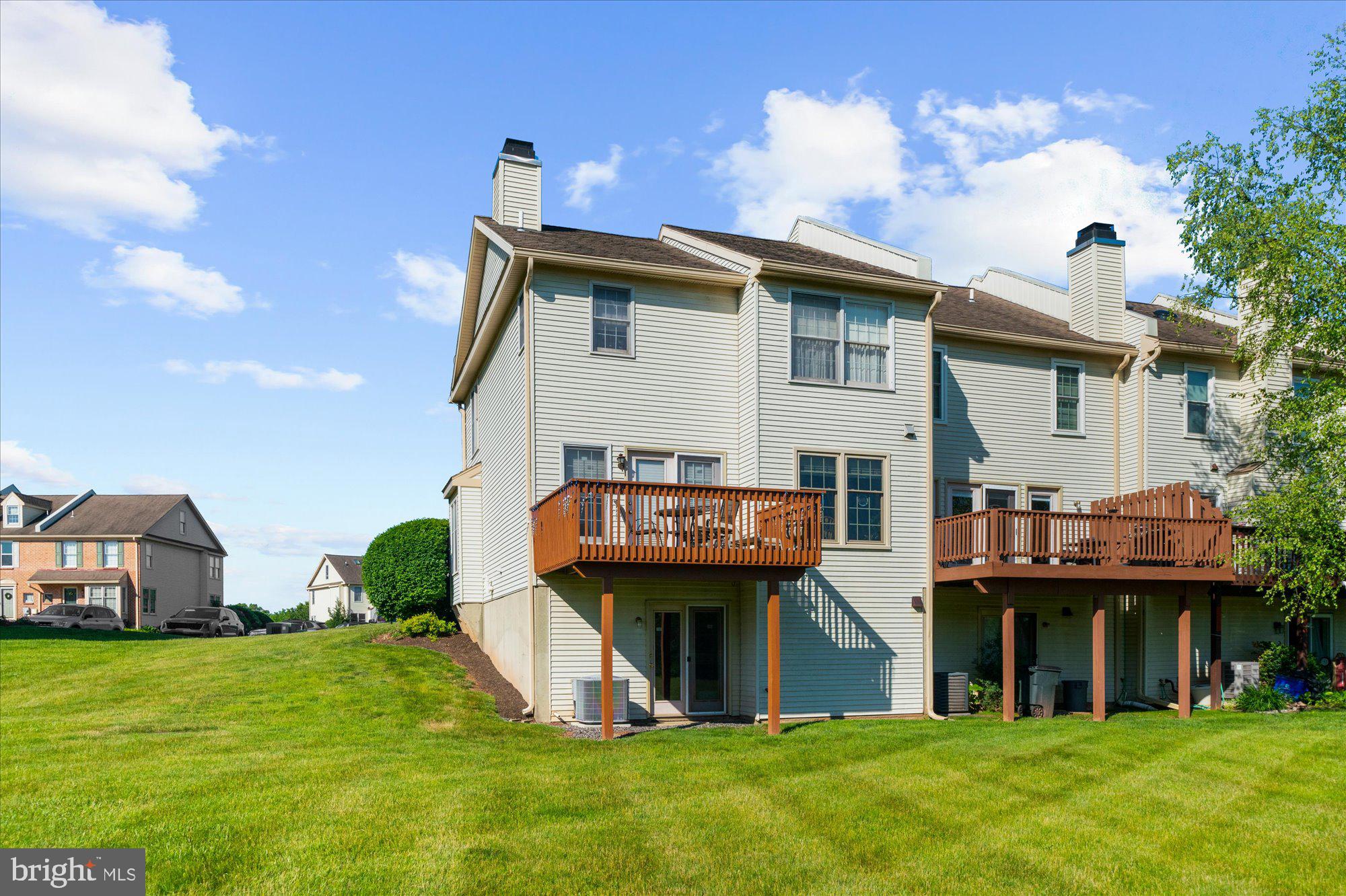CHARLESTOWNE - Residential
