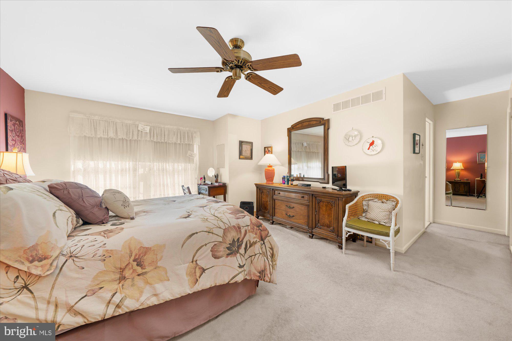 CHARLESTOWNE - Residential