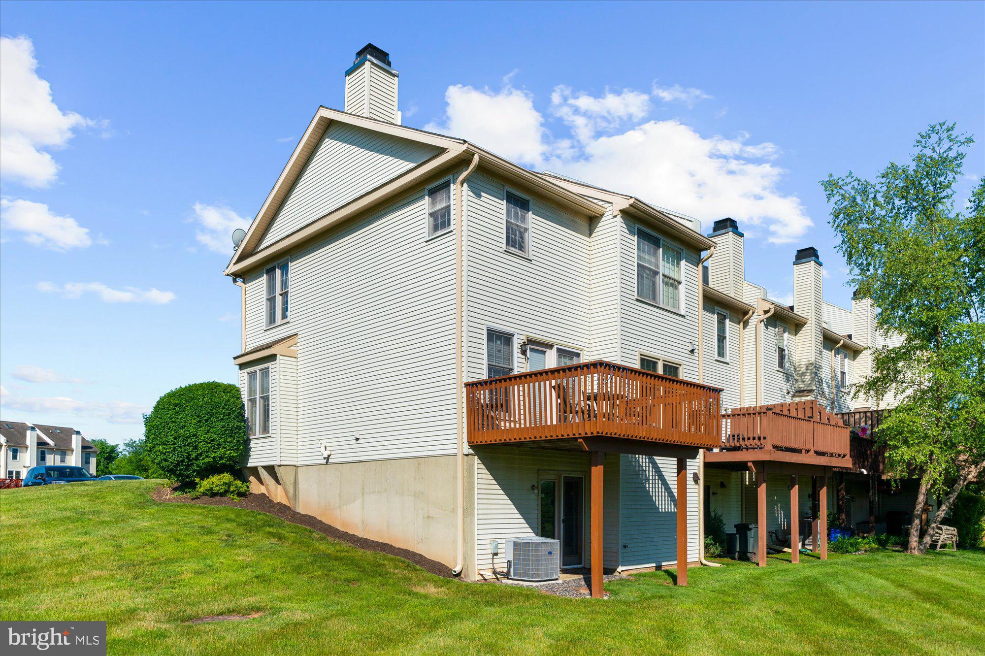 CHARLESTOWNE - Residential