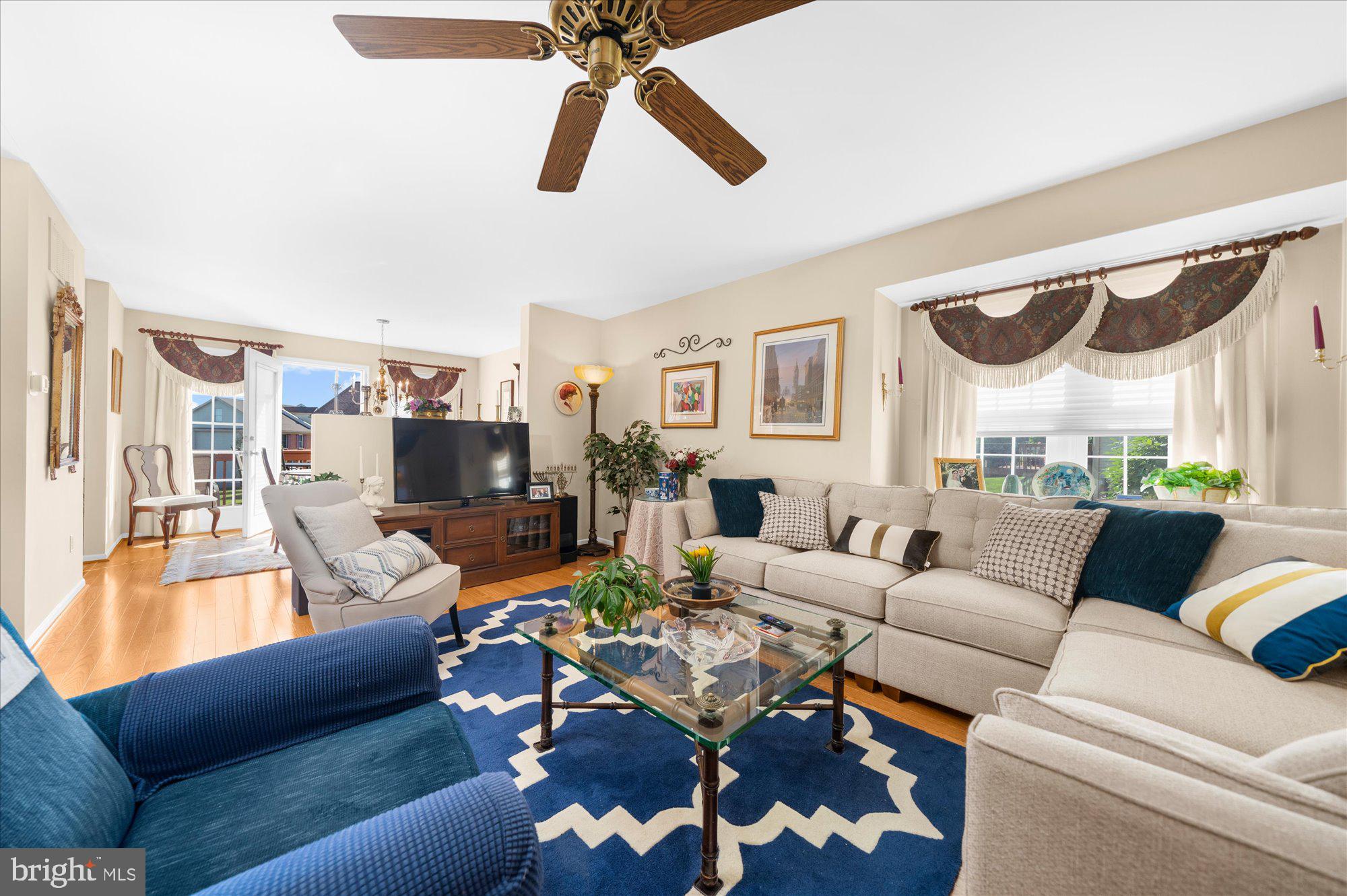 CHARLESTOWNE - Residential