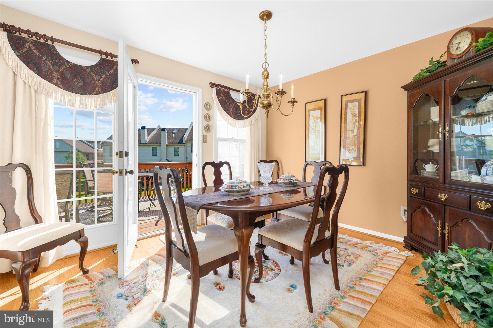 CHARLESTOWNE - Residential