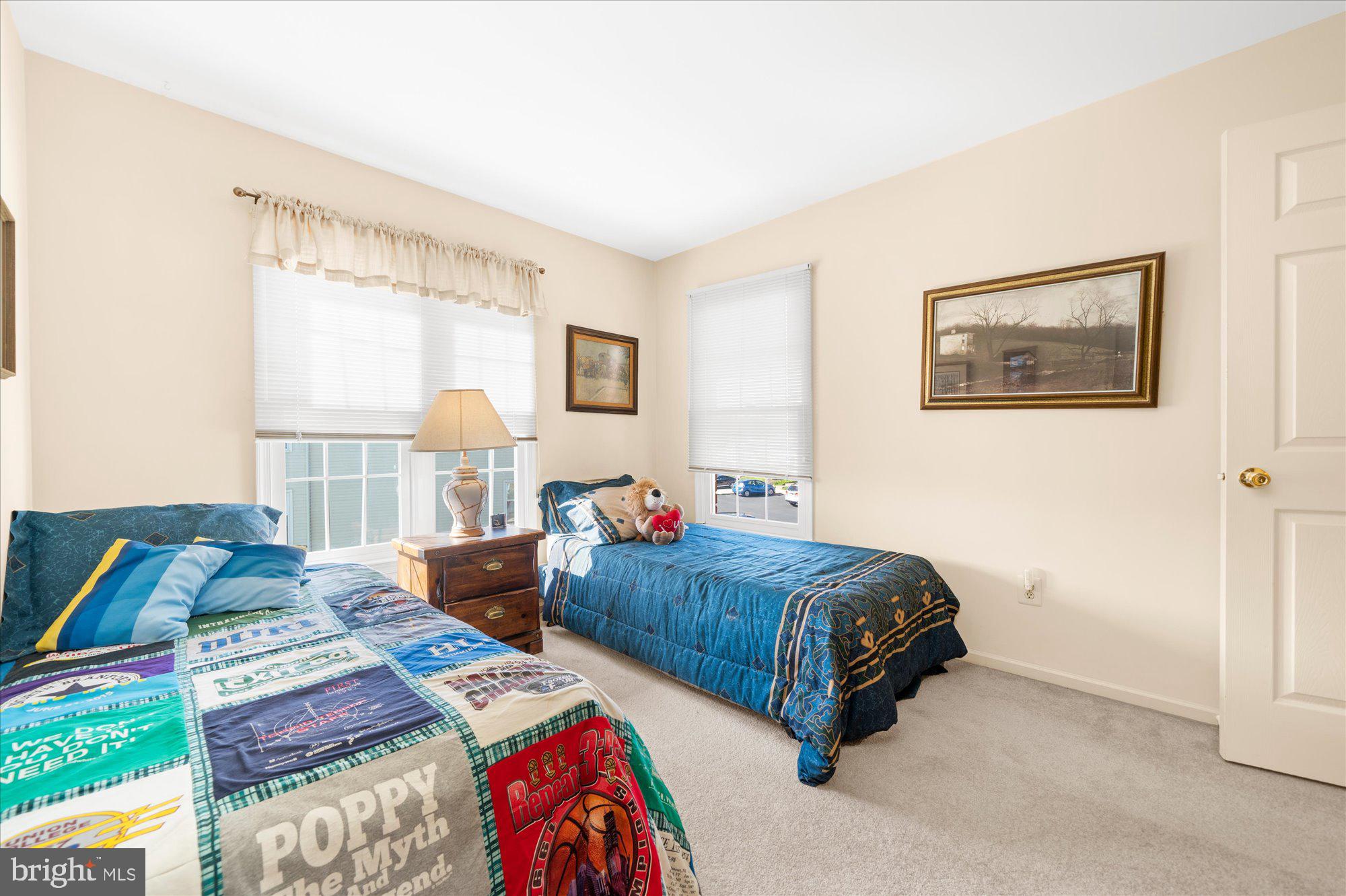 CHARLESTOWNE - Residential