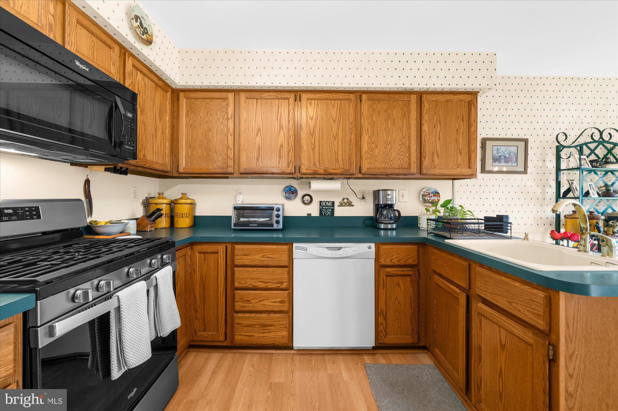 CHARLESTOWNE - Residential