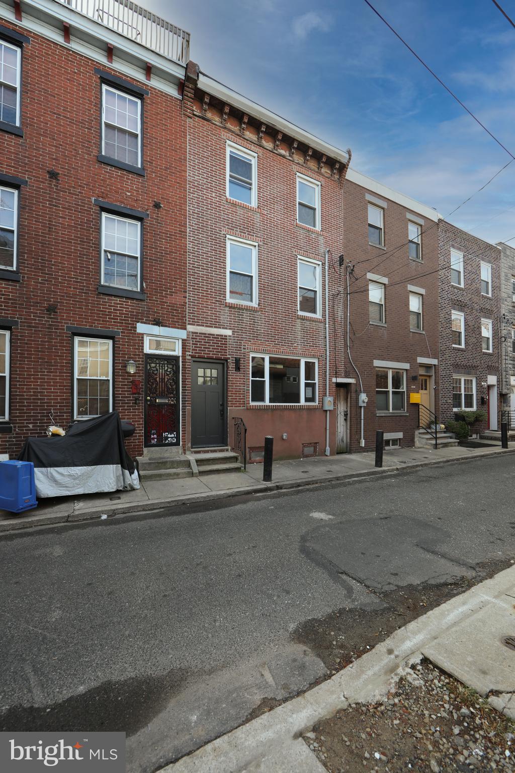ITALIAN MARKET - Residential