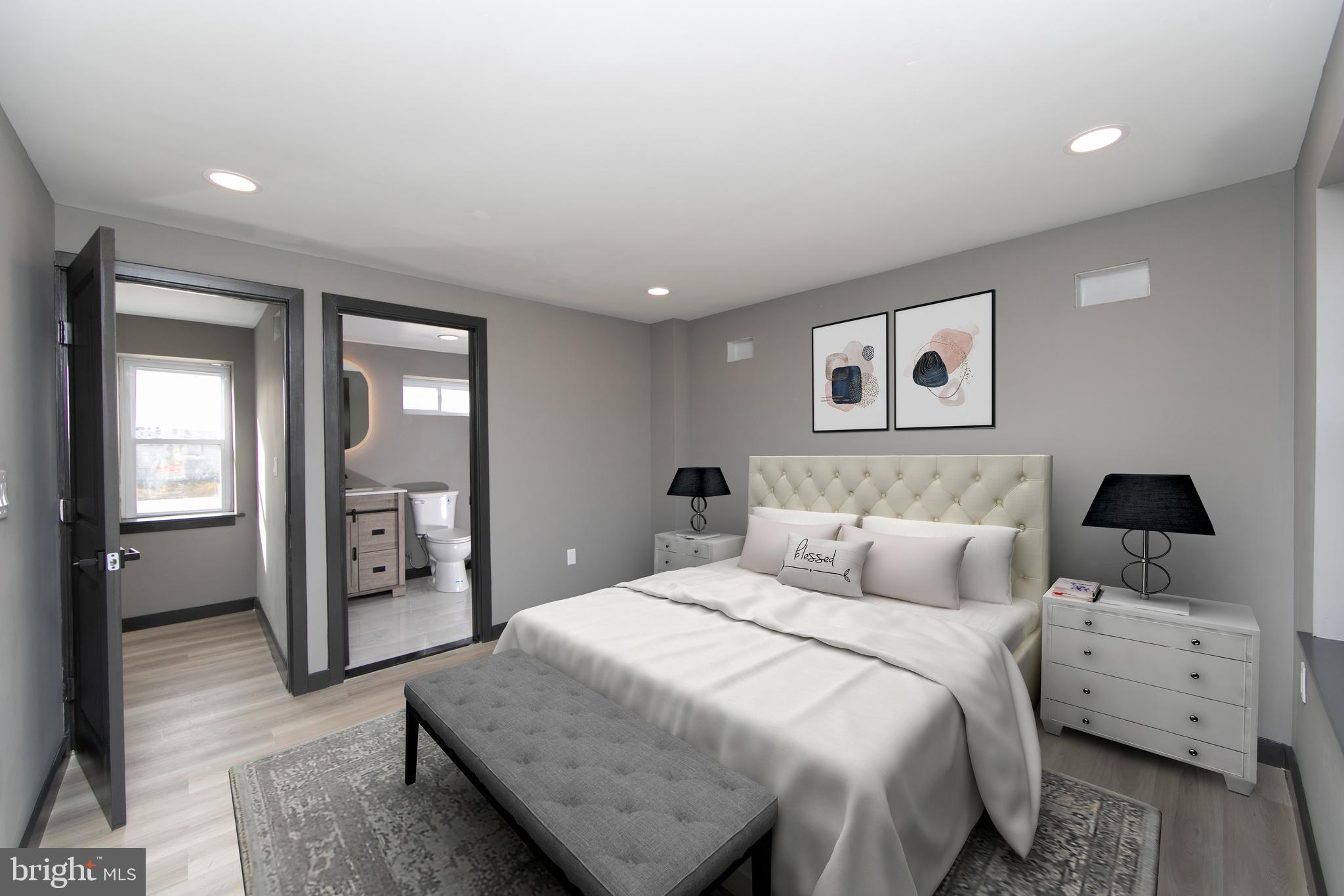ITALIAN MARKET - Residential