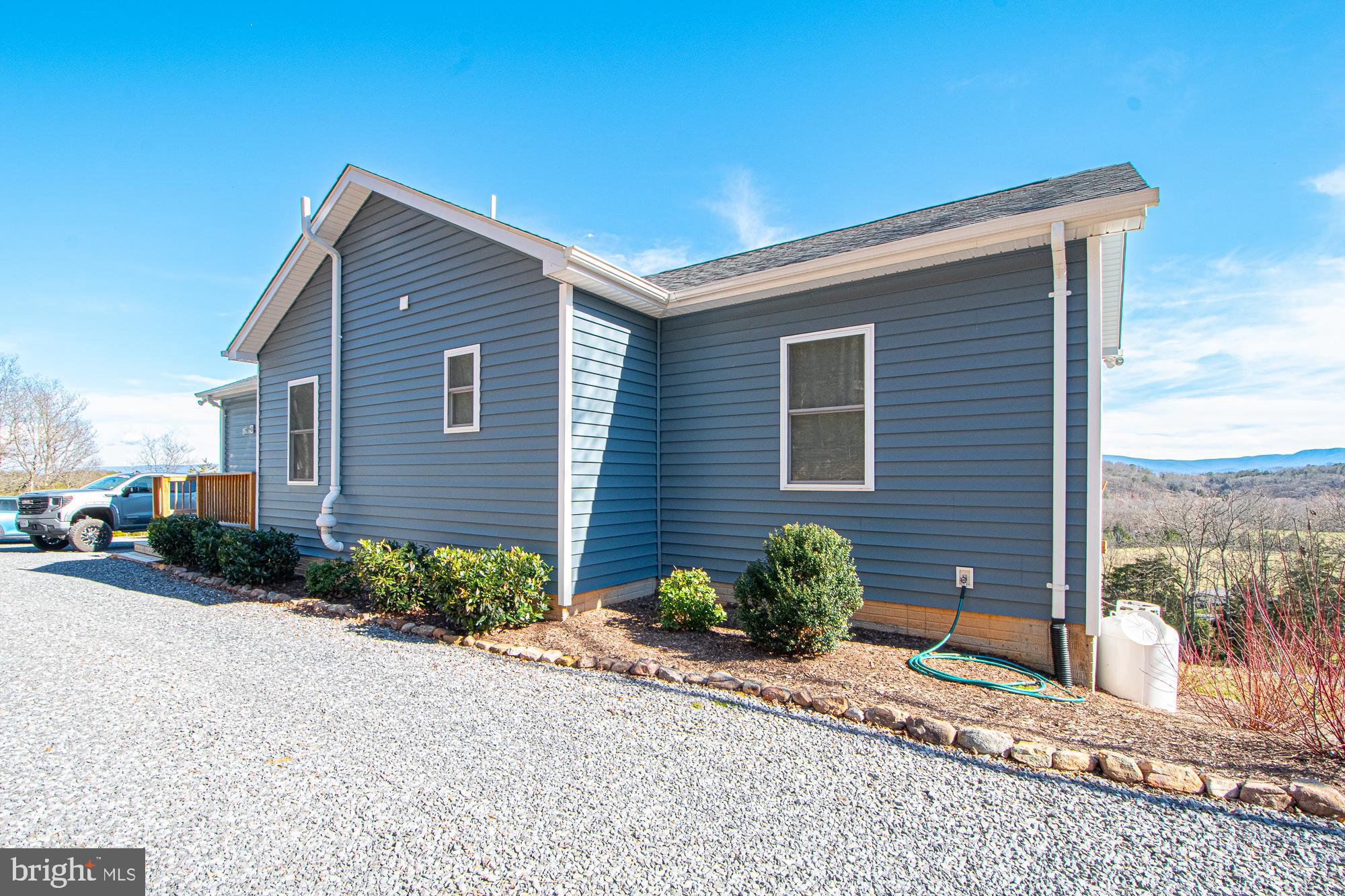 PASSAGE CREEK MEADOWS - Residential Lease