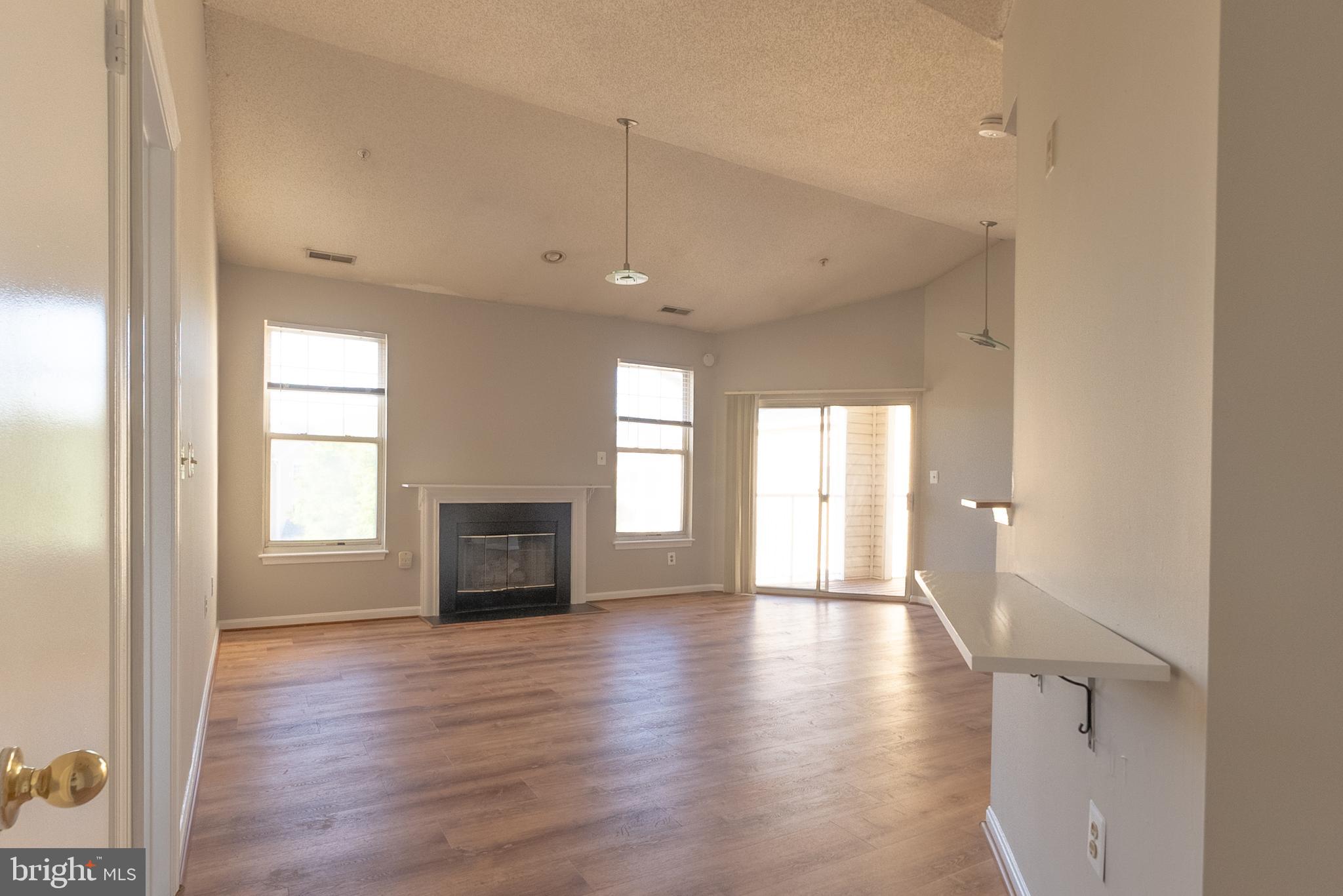 BRISTOL PARK - Residential