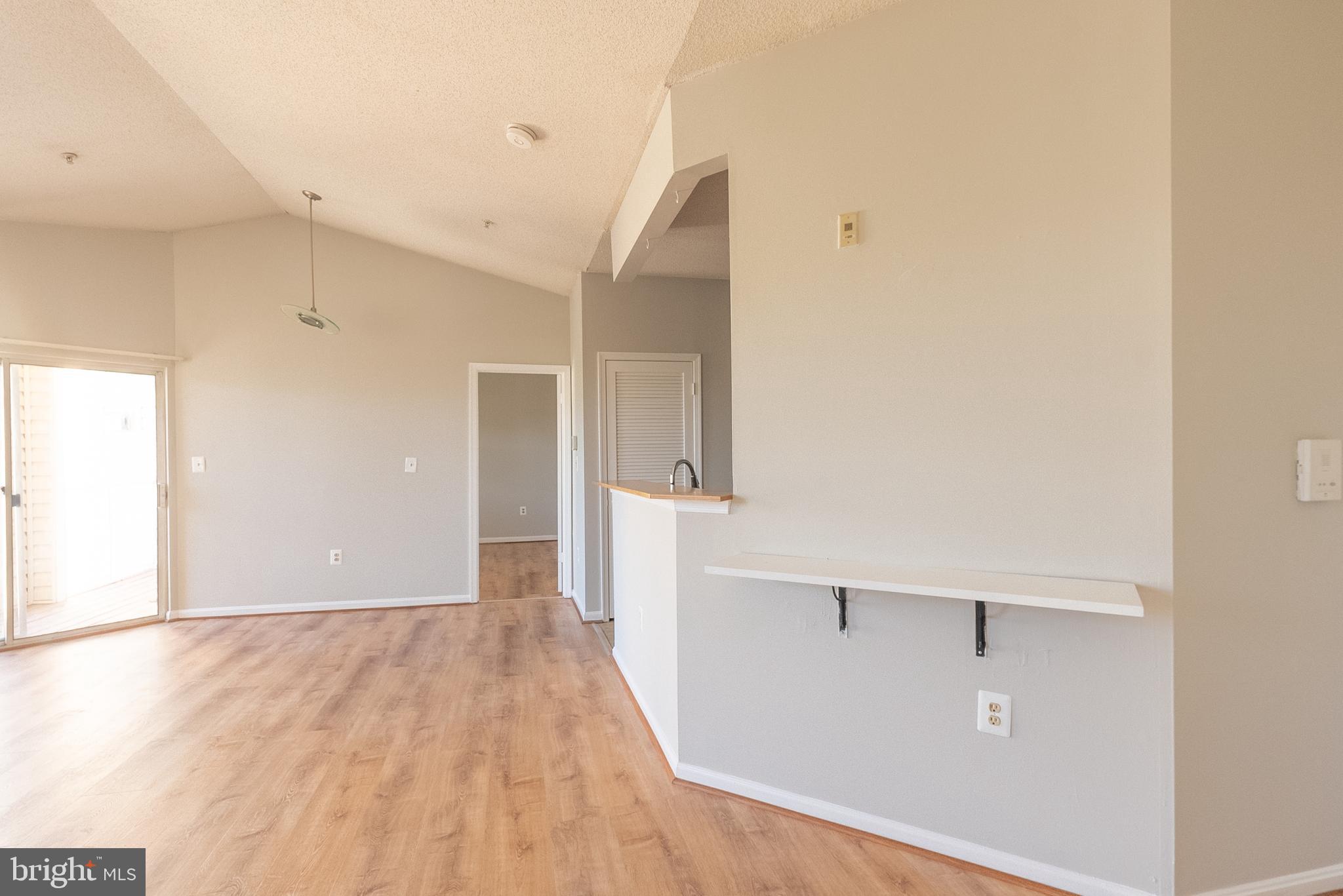 BRISTOL PARK - Residential