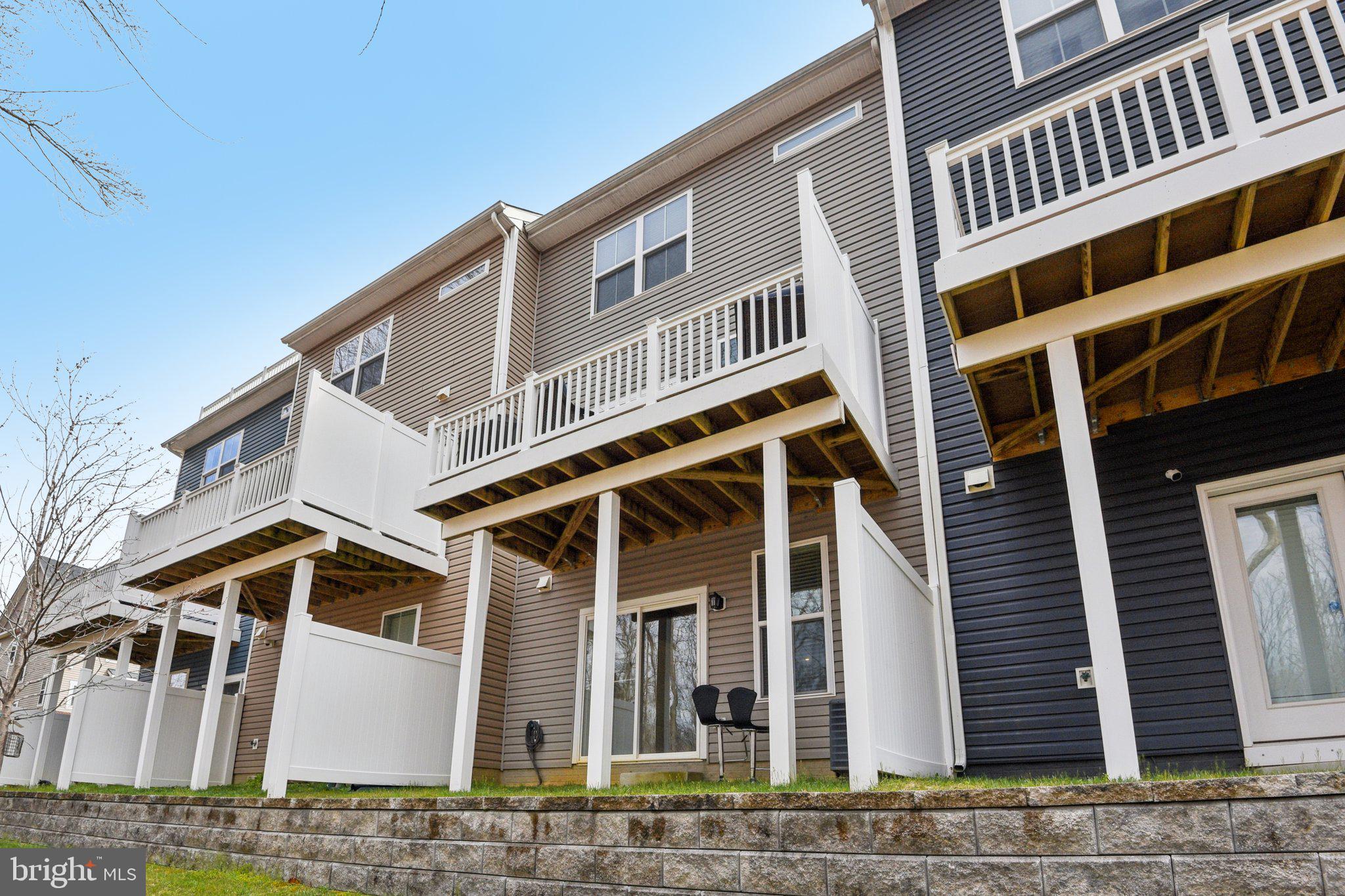 RIVERWALK AT CROFTON - Residential Lease
