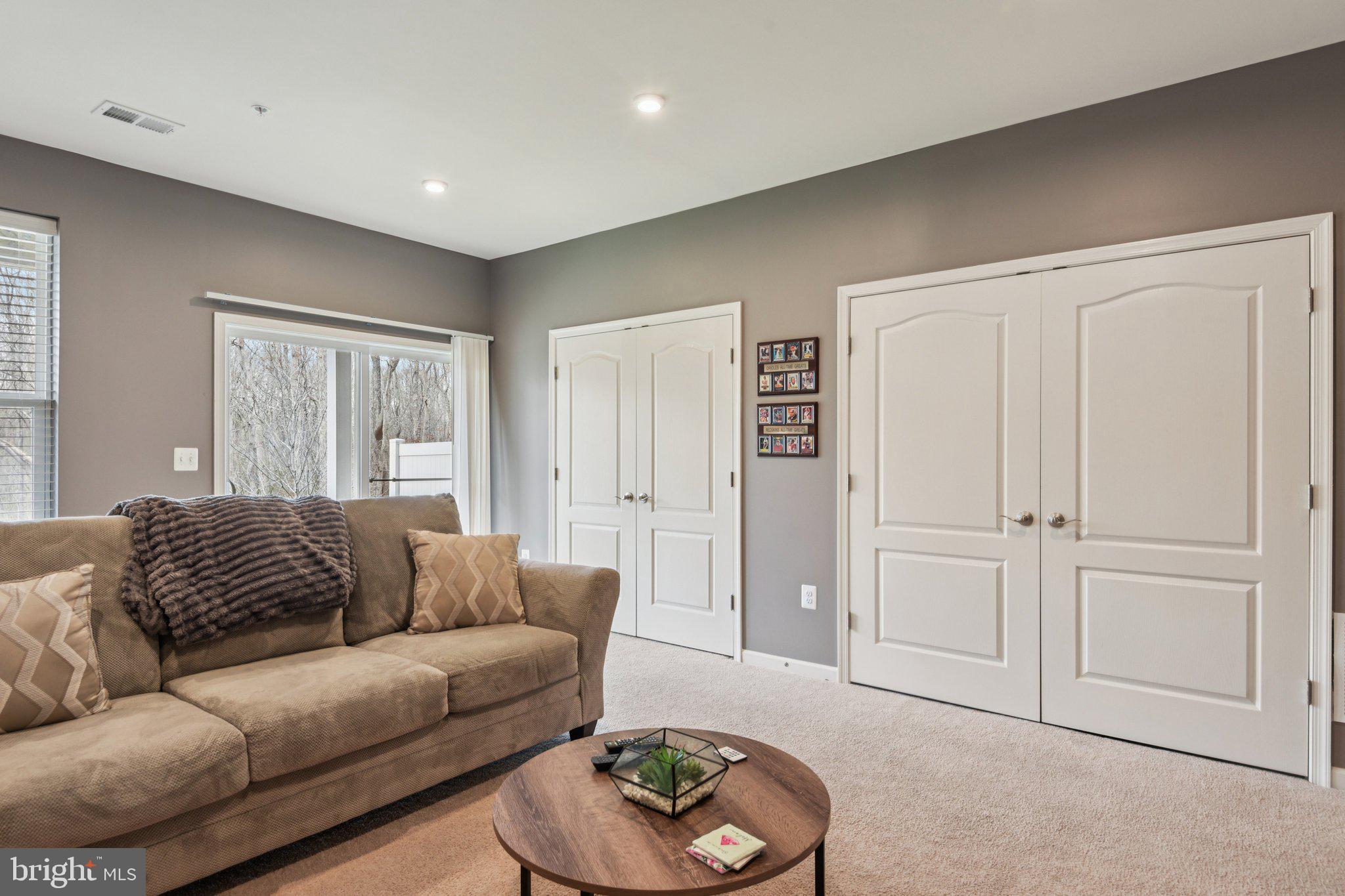 RIVERWALK AT CROFTON - Residential Lease