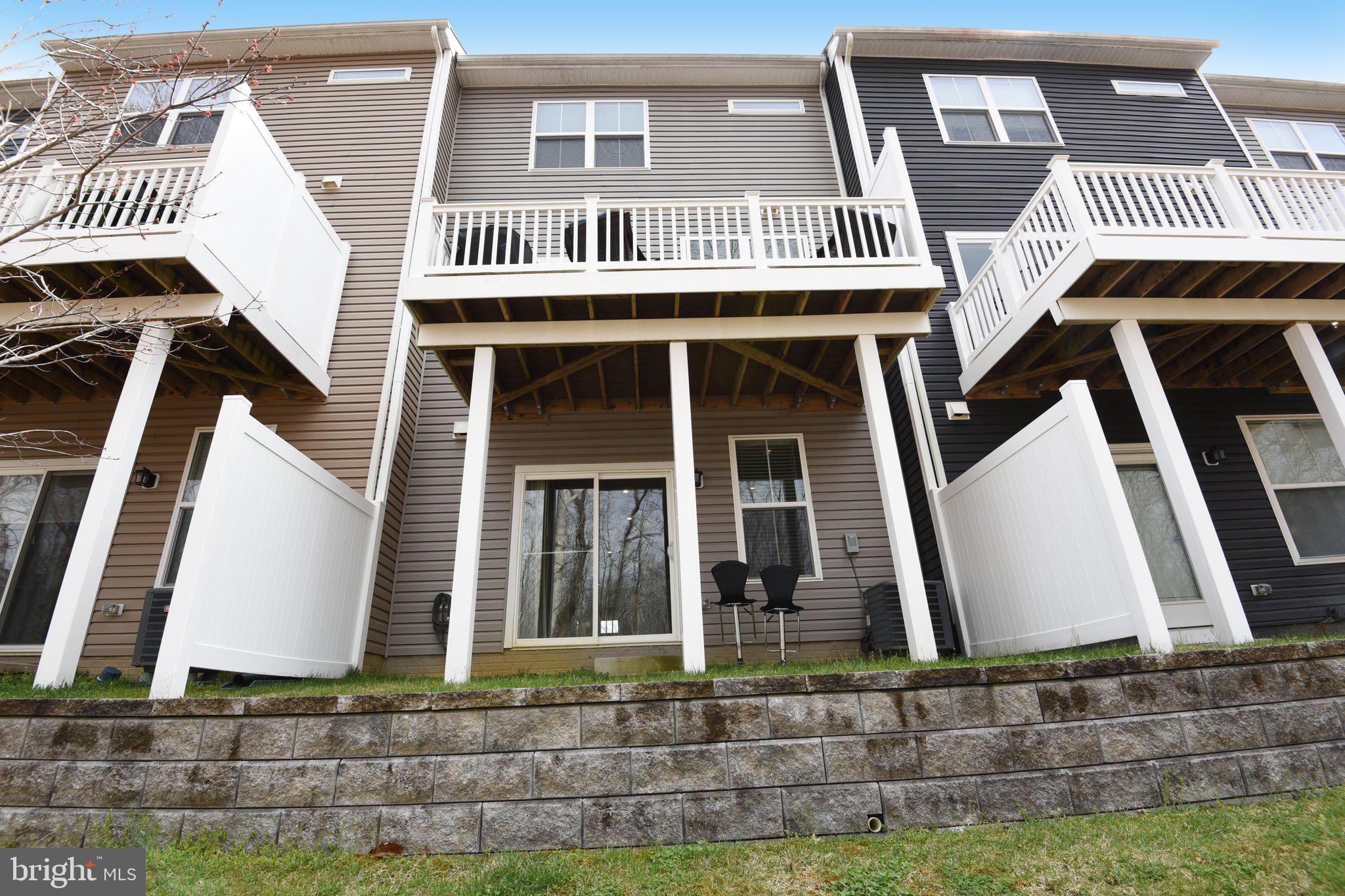 RIVERWALK AT CROFTON - Residential Lease