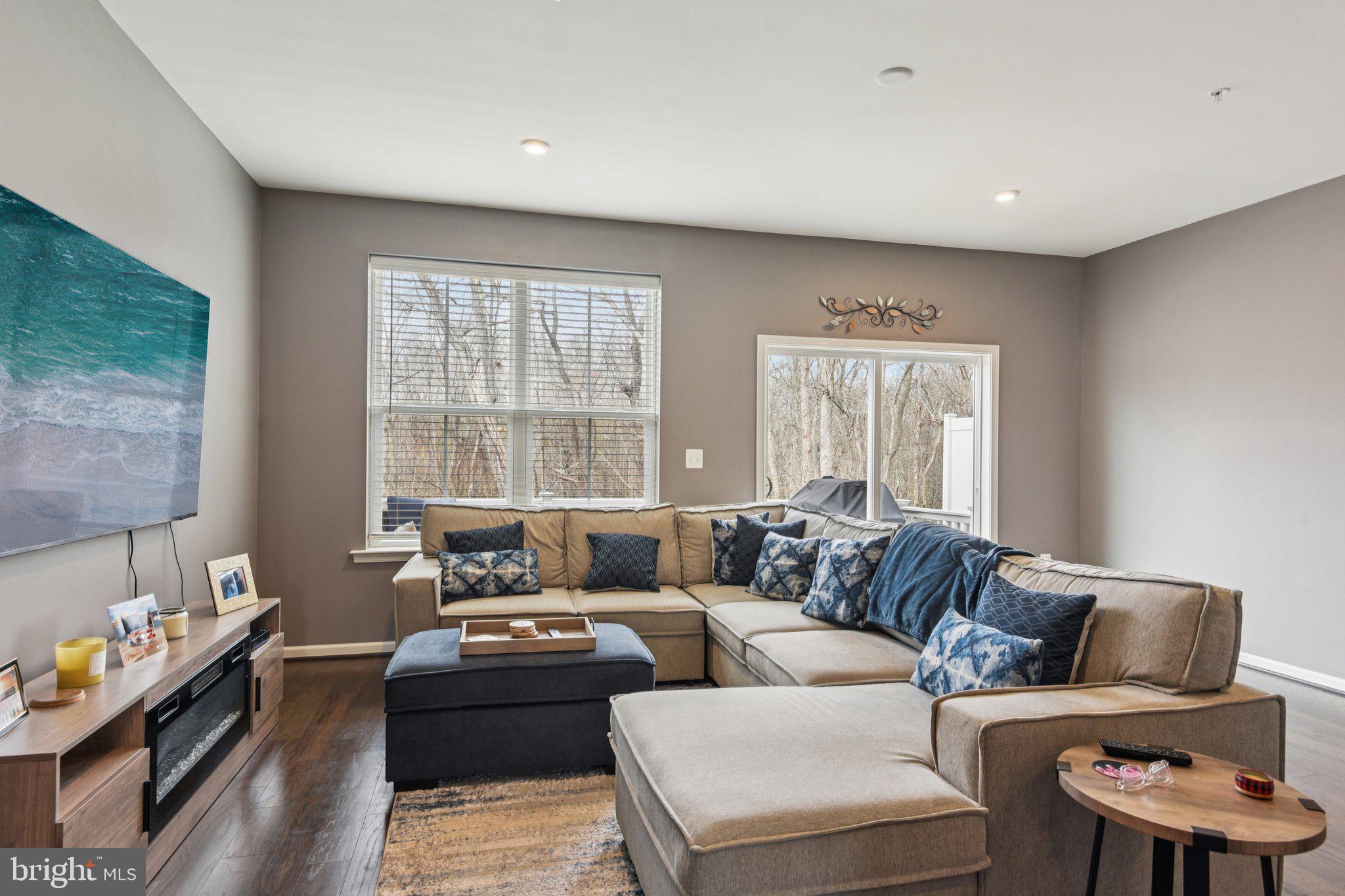 RIVERWALK AT CROFTON - Residential Lease