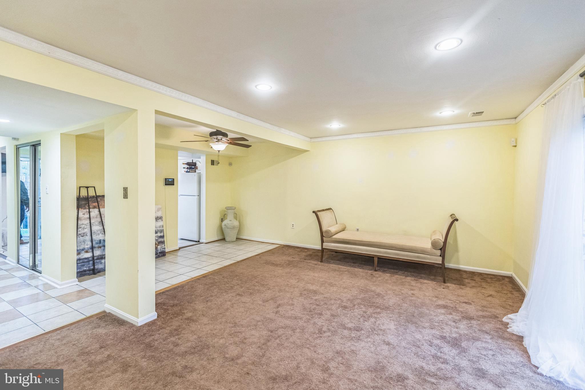 HILLCREST TOWNE - Residential