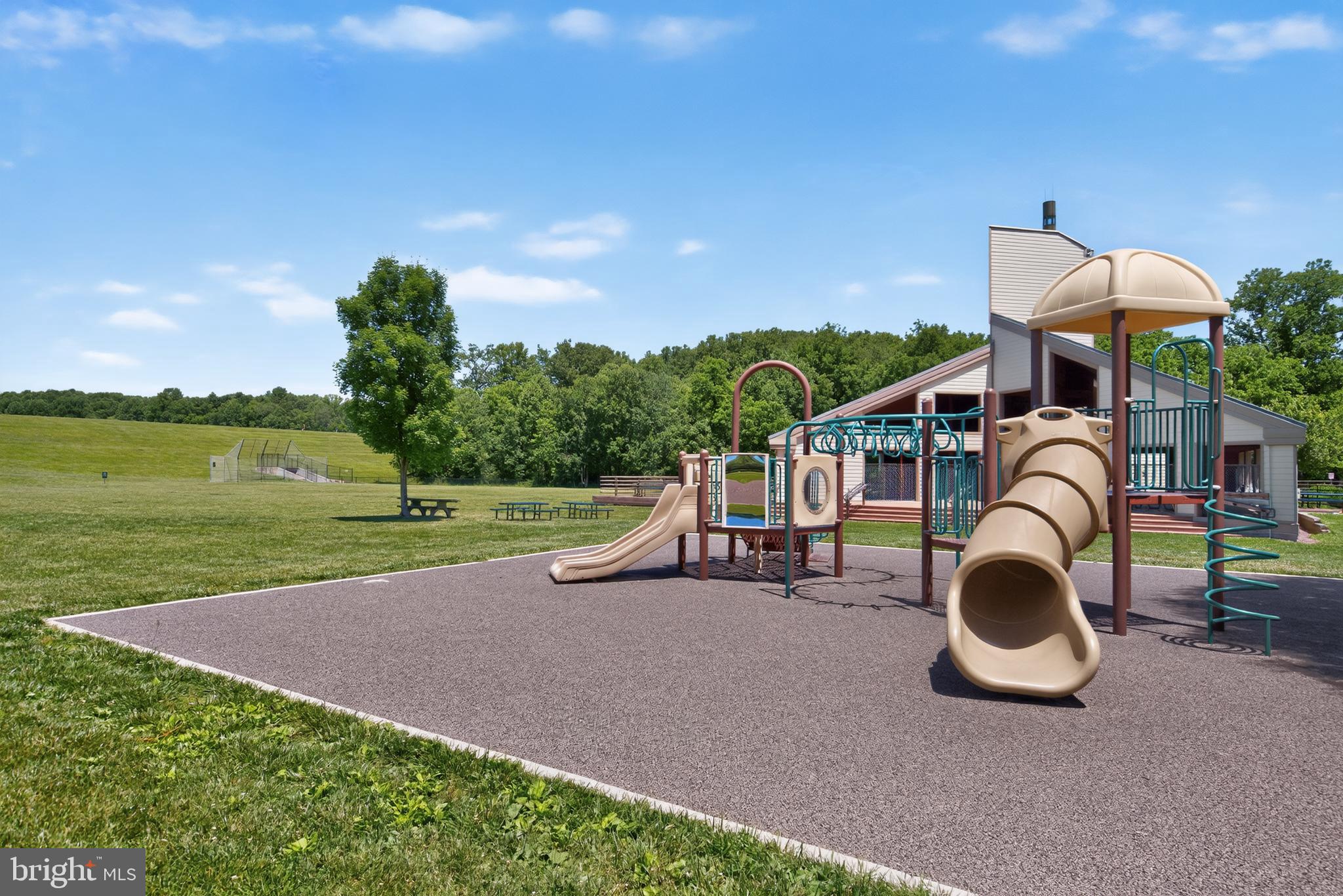 THE GREENS AT FAIRWAY HILLS - Residential