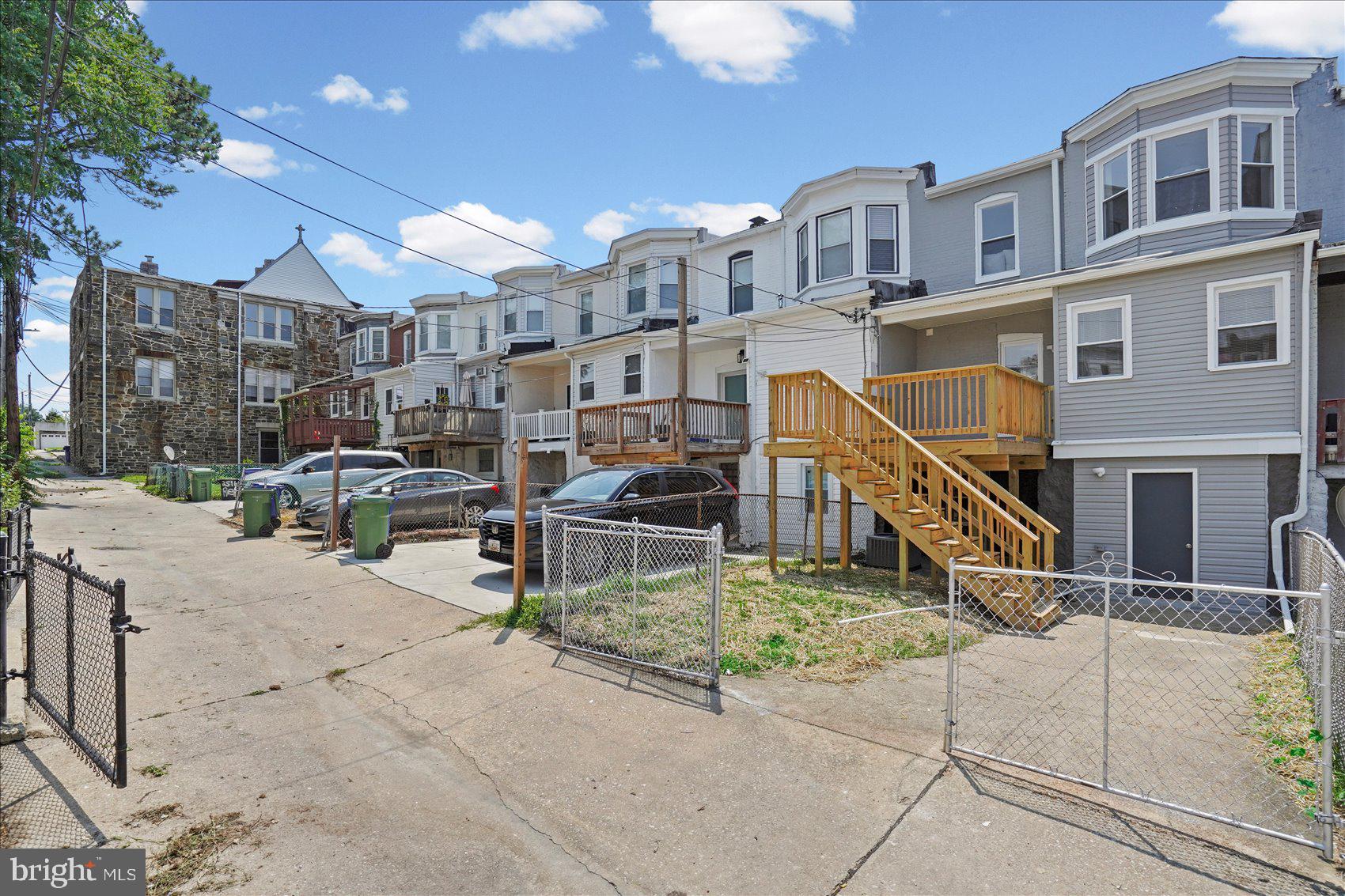 EVERGREEN LAWN - Residential