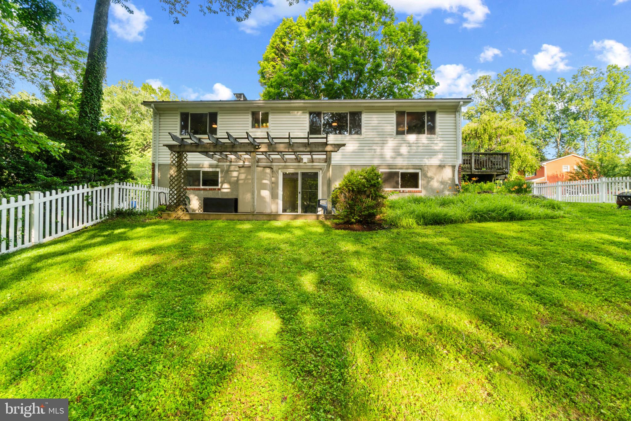 CHATEAU RIDGE - Residential