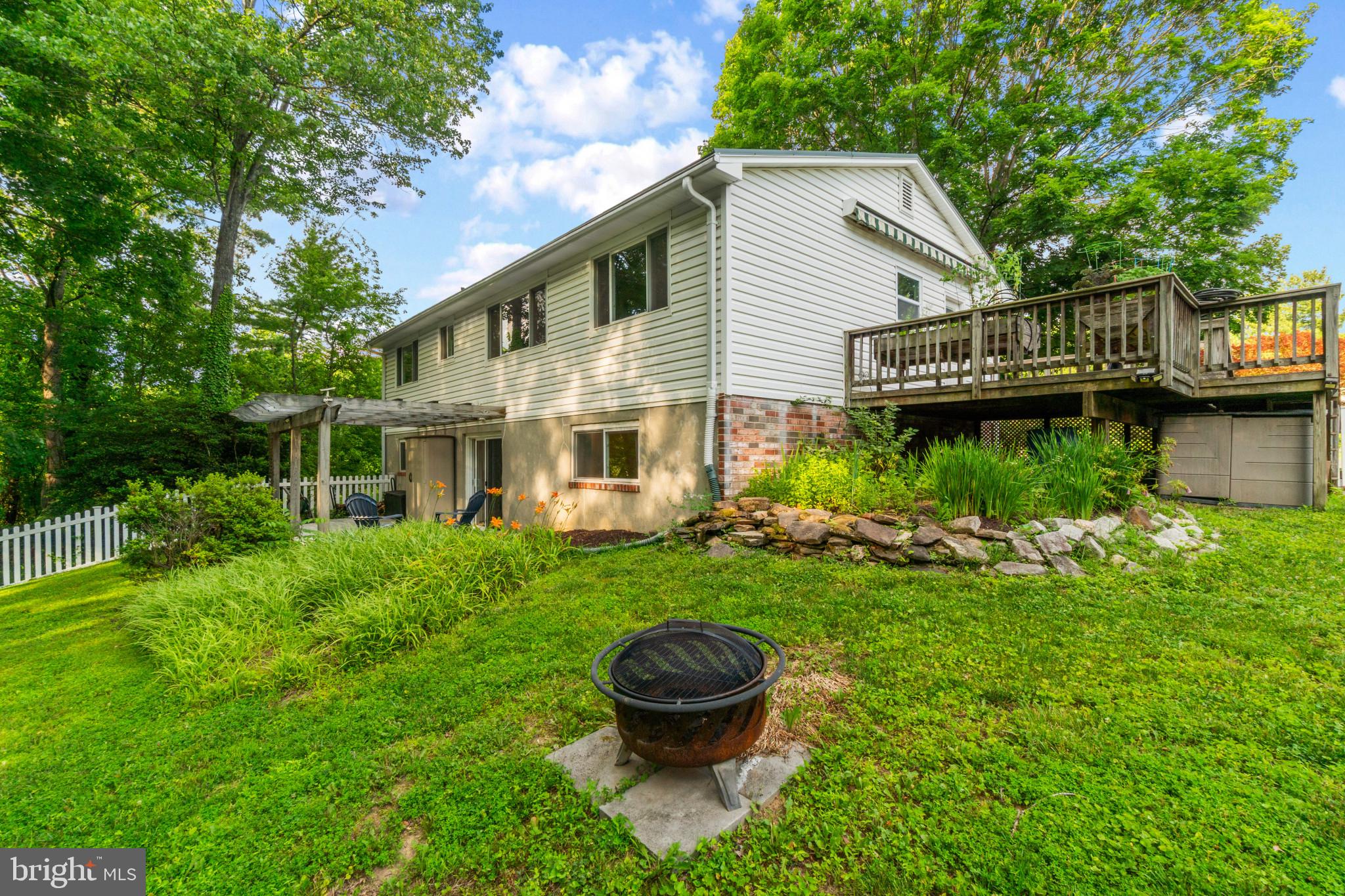 CHATEAU RIDGE - Residential