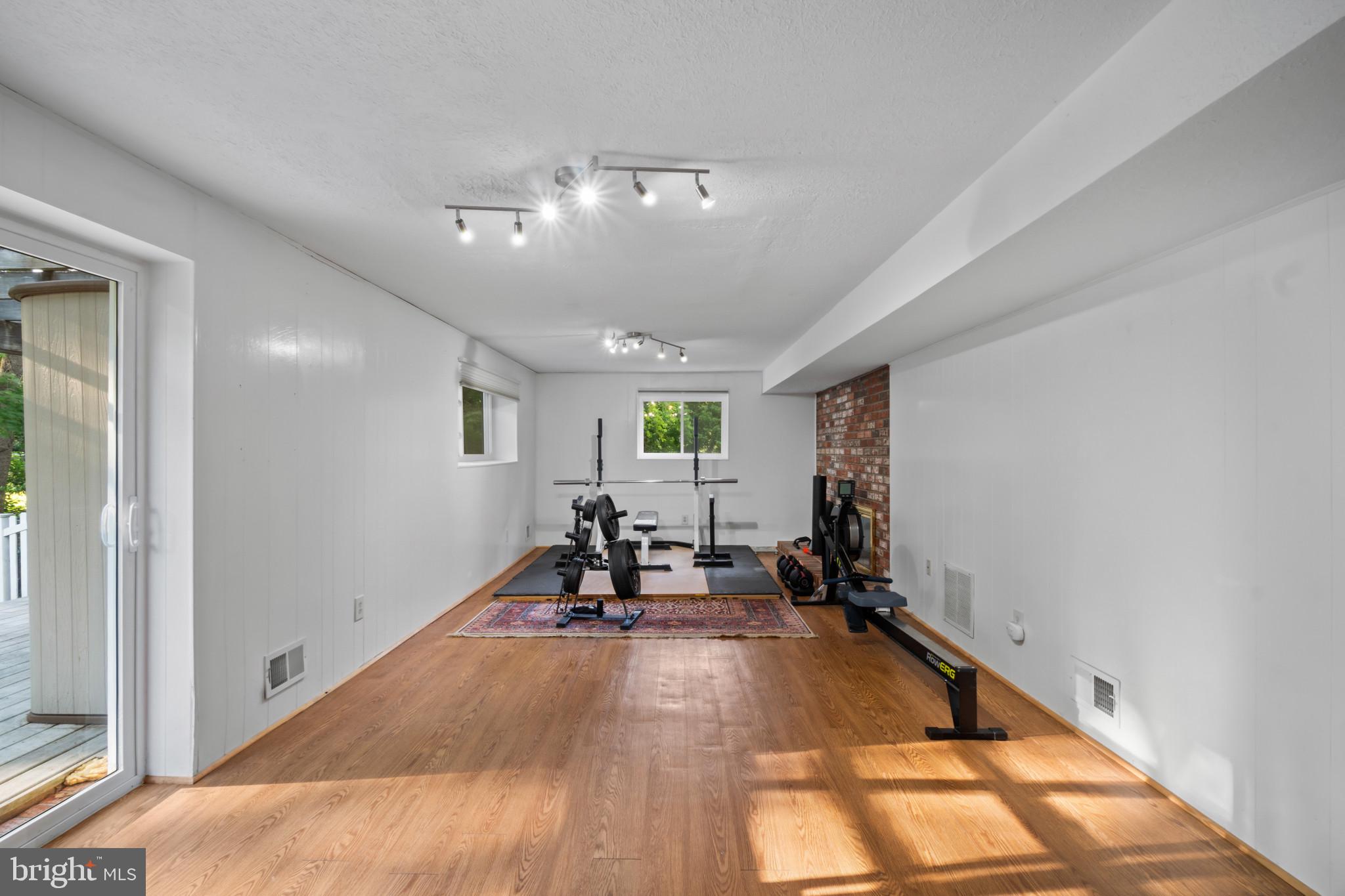 CHATEAU RIDGE - Residential