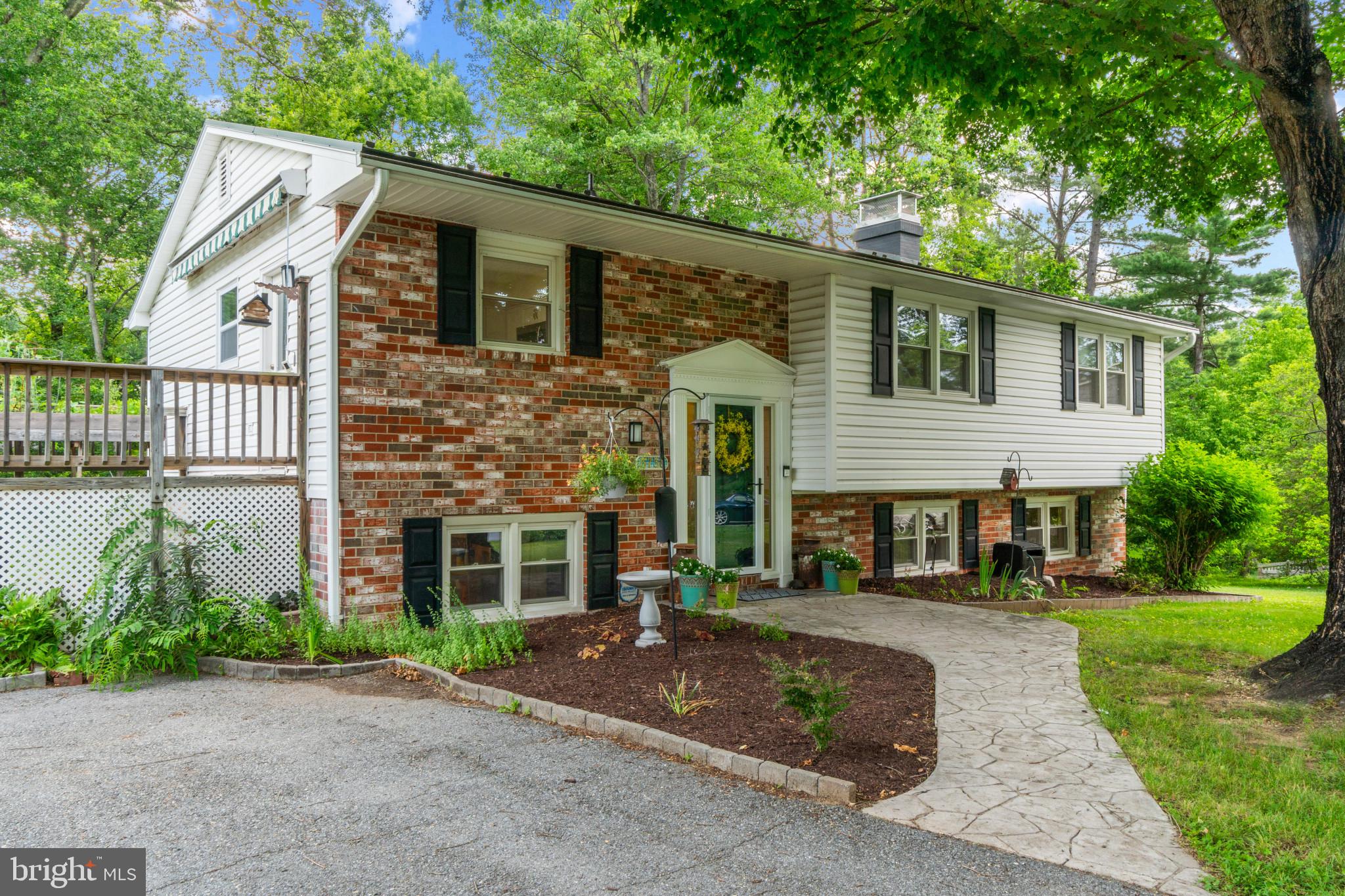 CHATEAU RIDGE - Residential