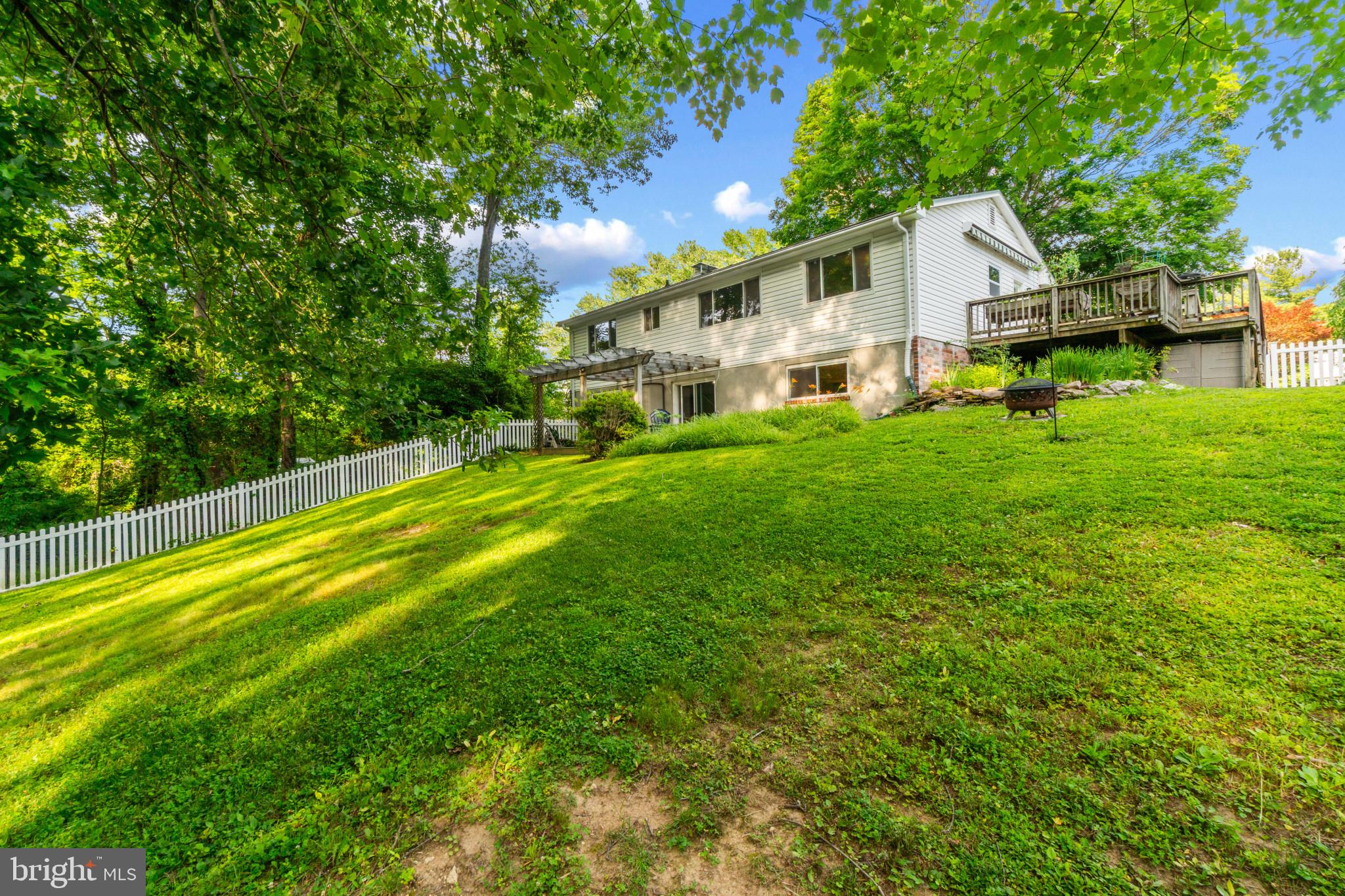 CHATEAU RIDGE - Residential