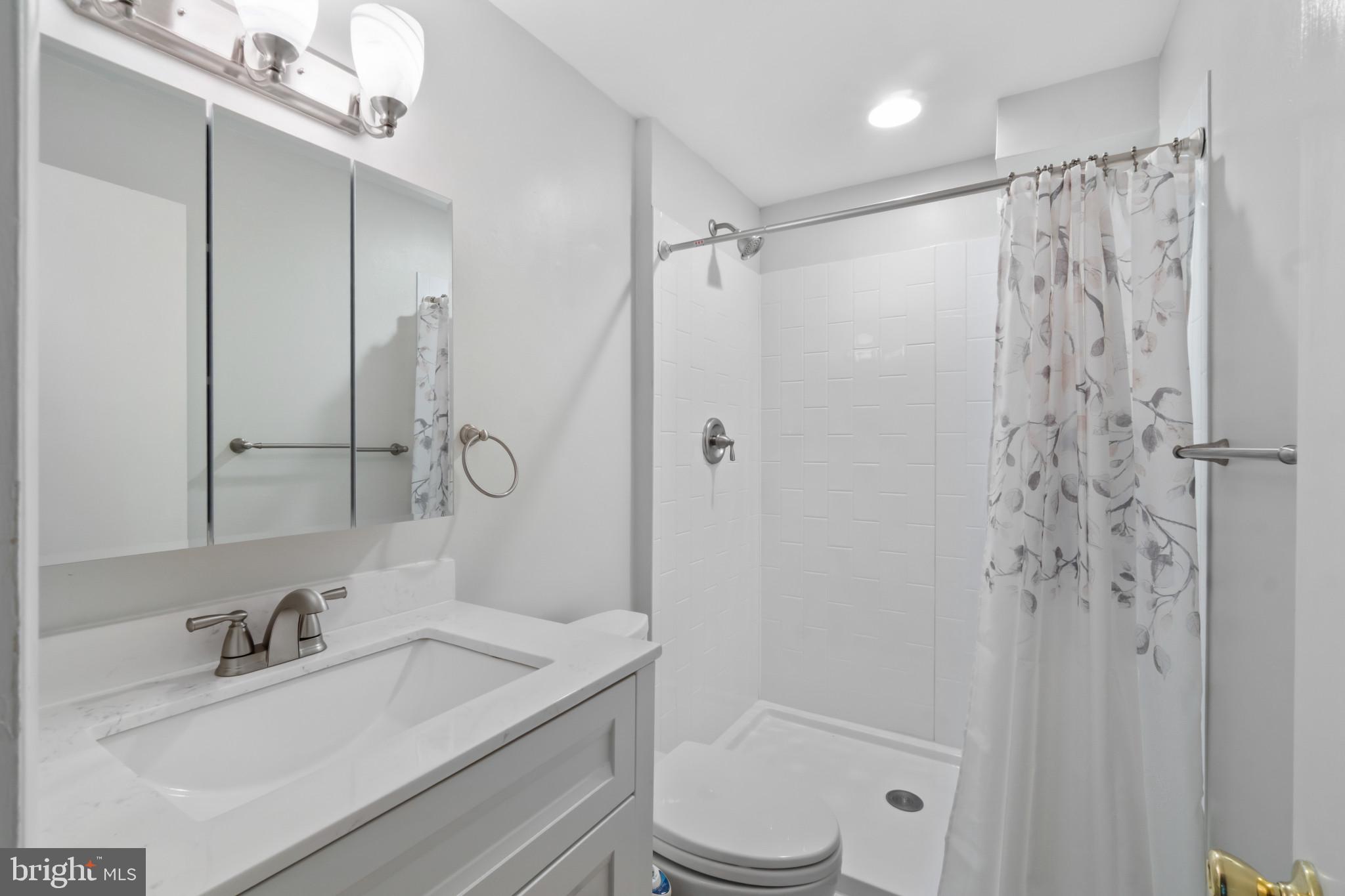 CHATEAU RIDGE - Residential