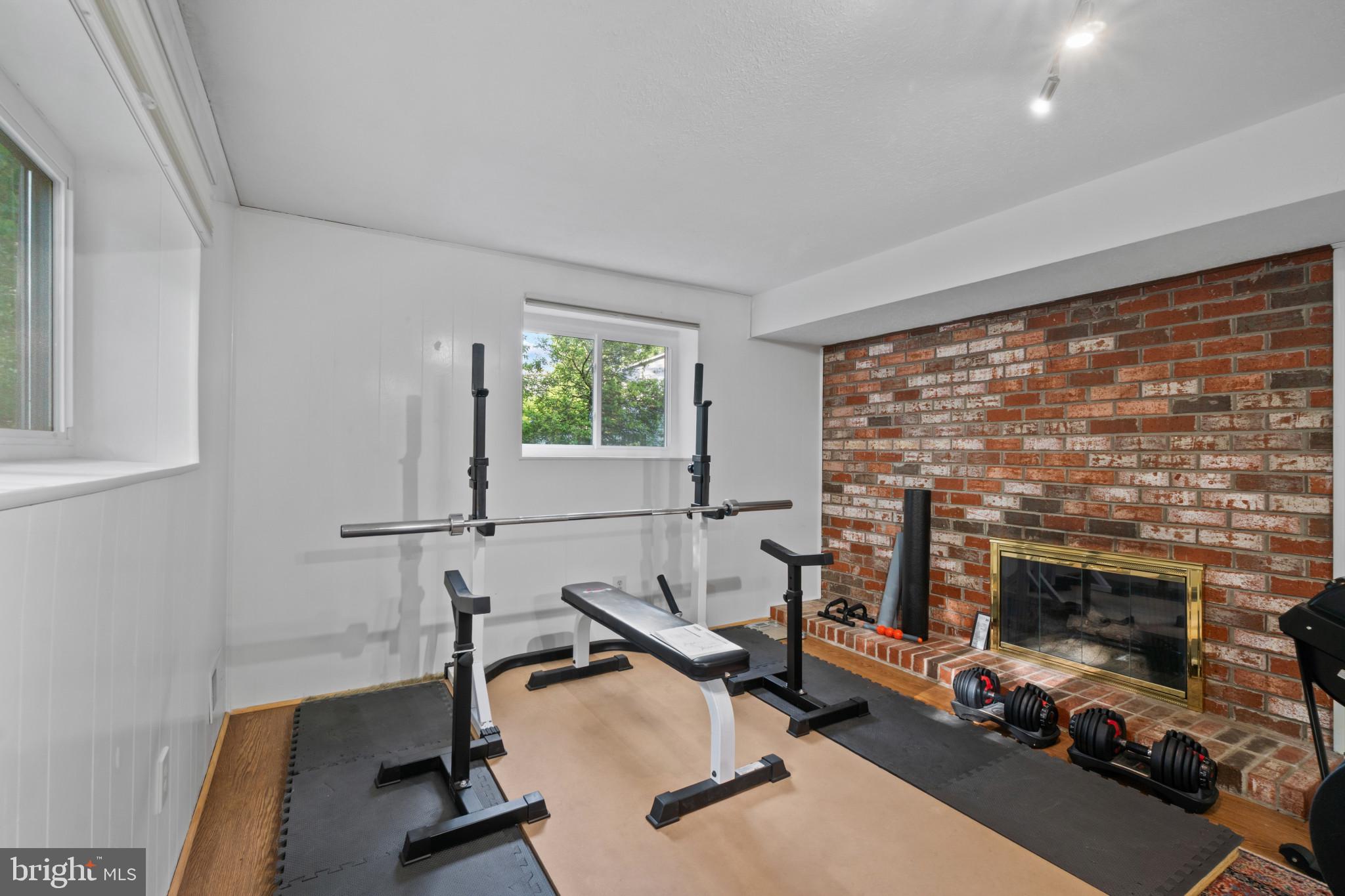 CHATEAU RIDGE - Residential