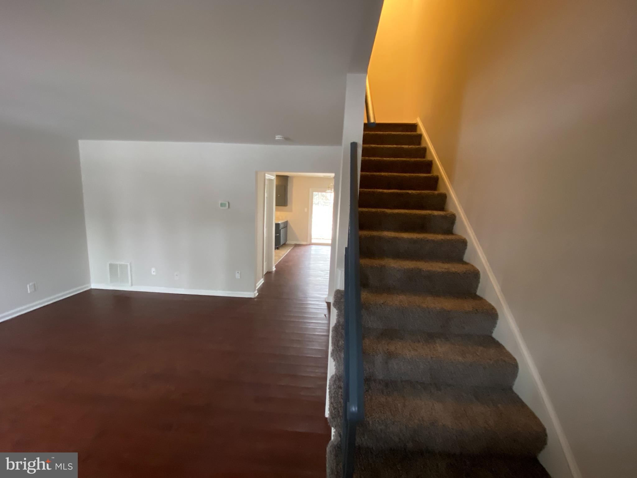 OLDE GREENWICH - Residential Lease