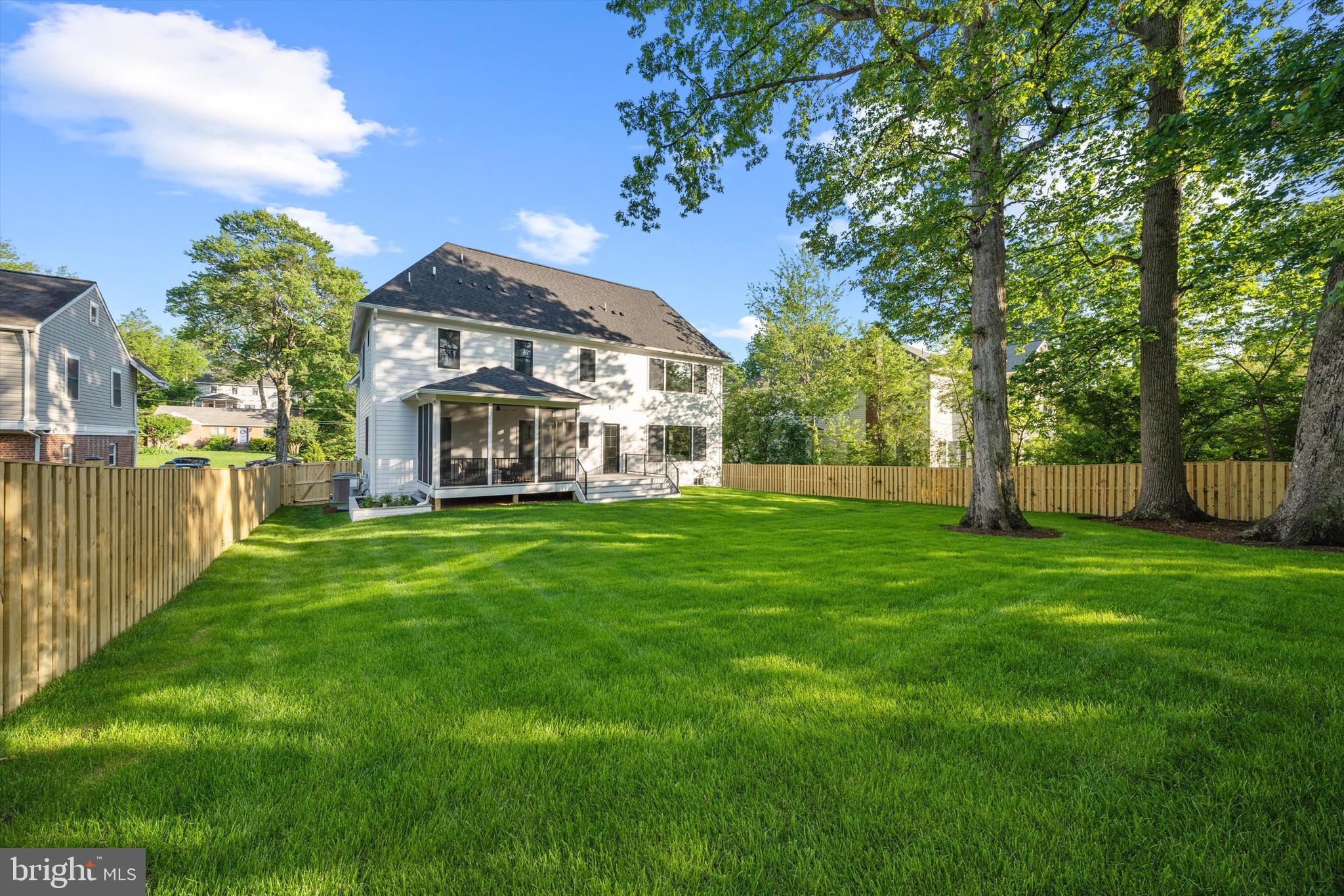 BERKSHIRE OAKWOOD - Residential