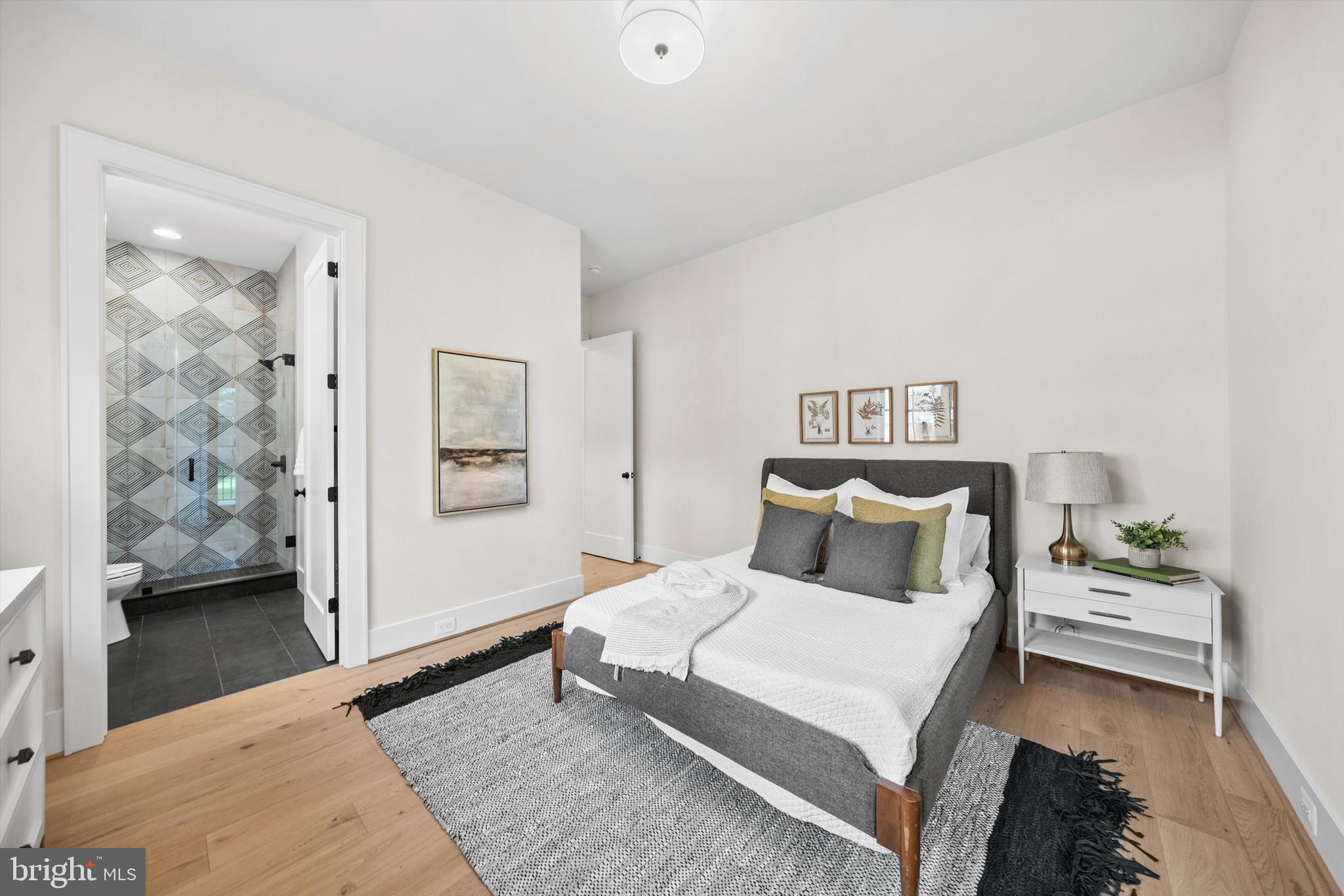 BERKSHIRE OAKWOOD - Residential
