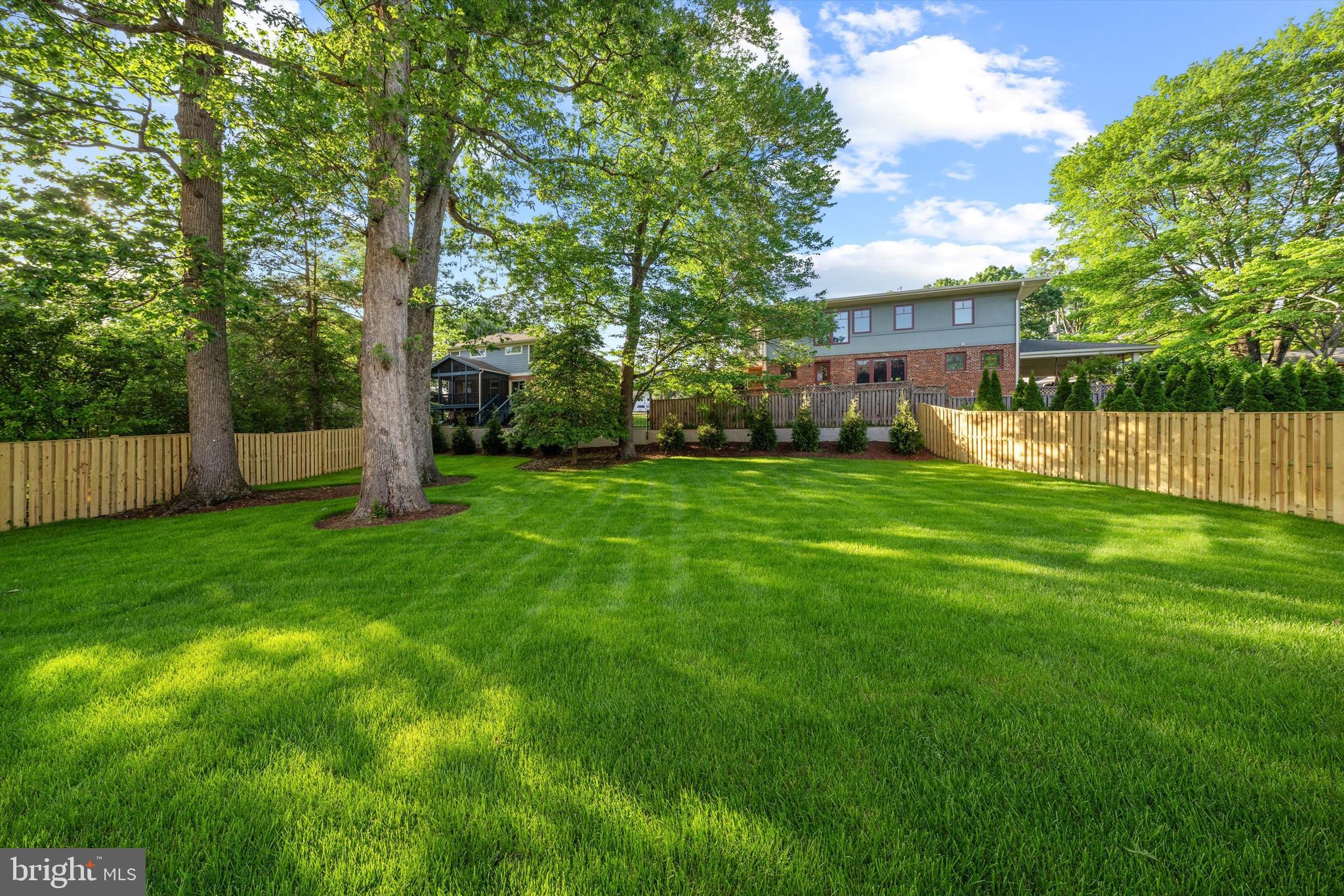 BERKSHIRE OAKWOOD - Residential