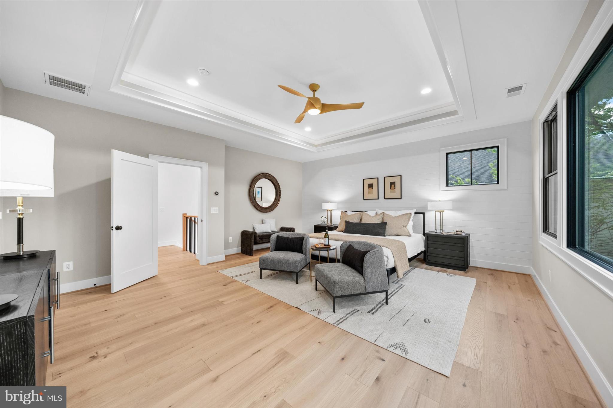 BERKSHIRE OAKWOOD - Residential
