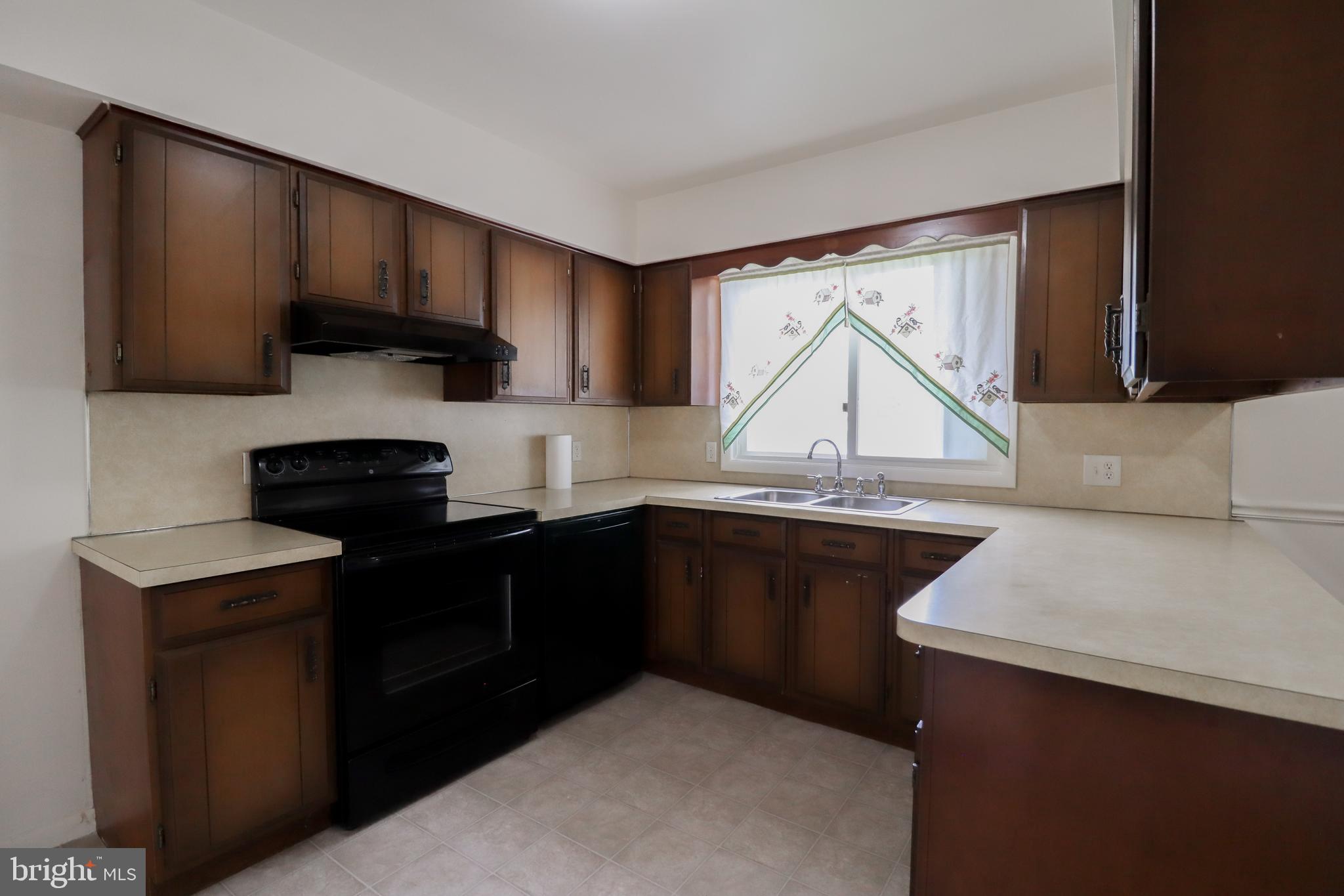 FENWICK HEIGHTS - Residential