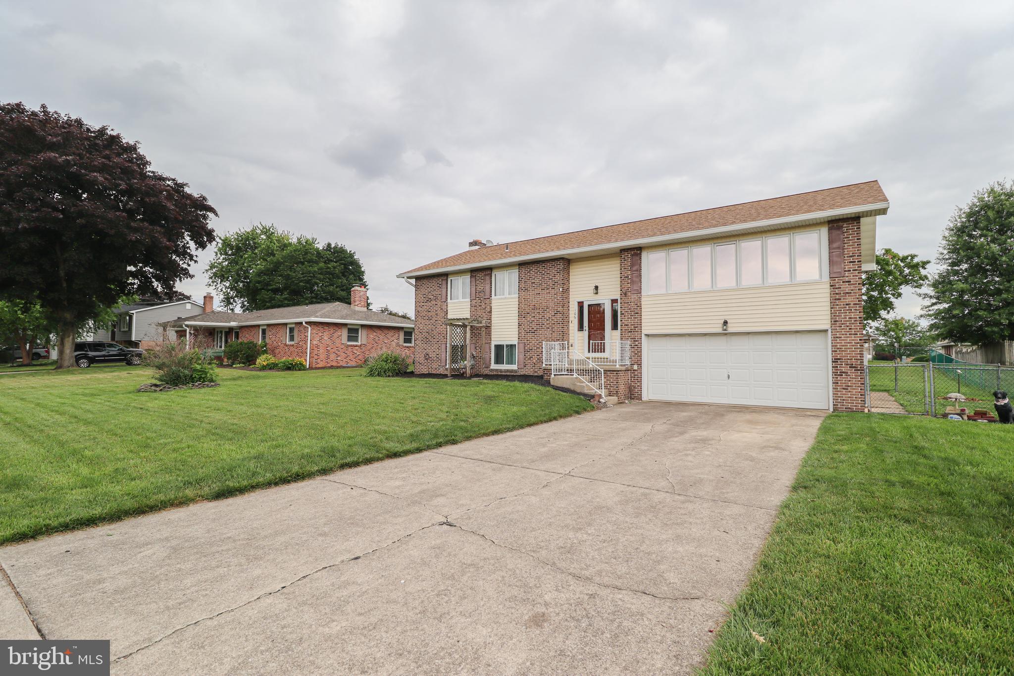 FENWICK HEIGHTS - Residential