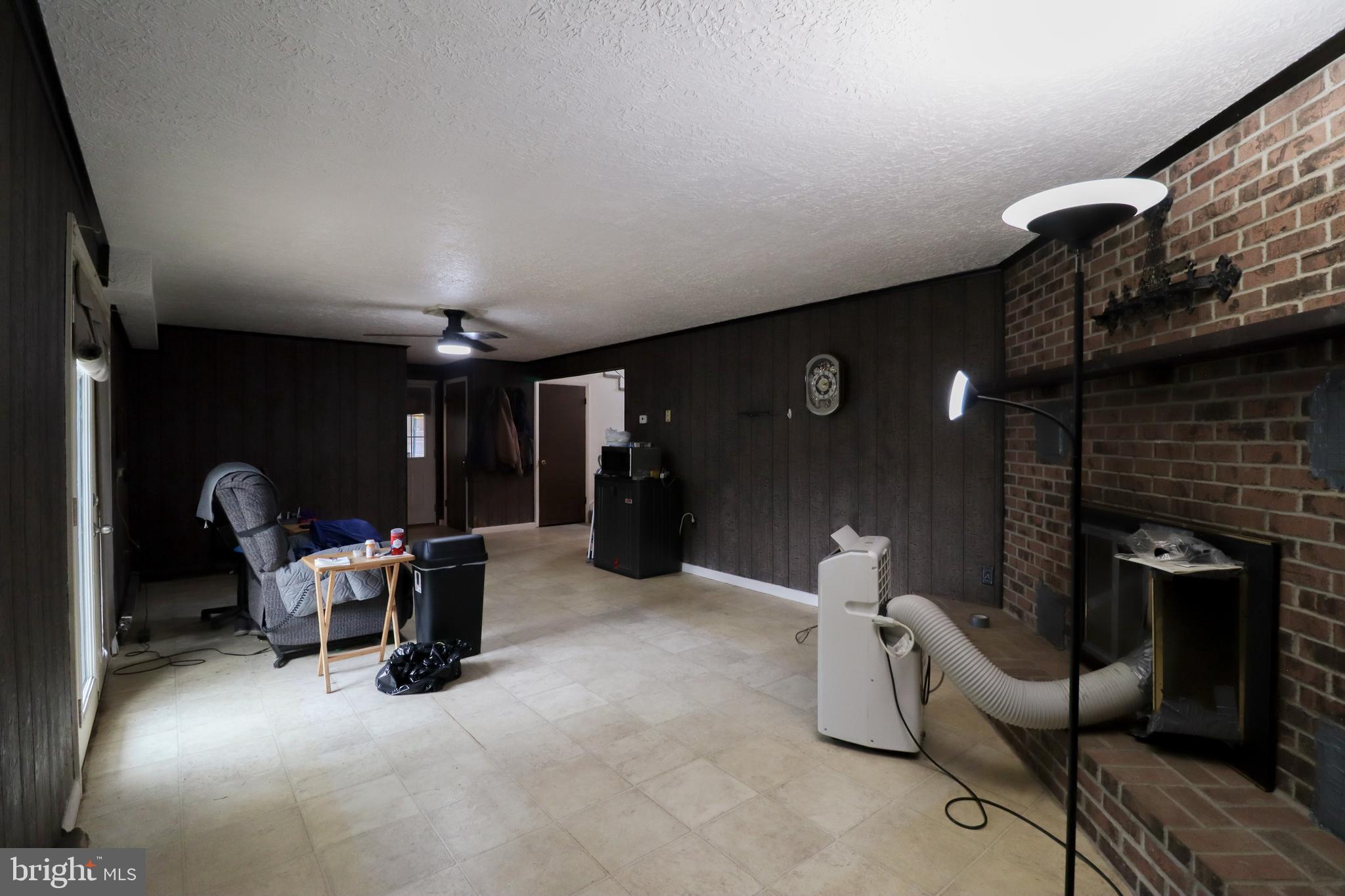 FENWICK HEIGHTS - Residential