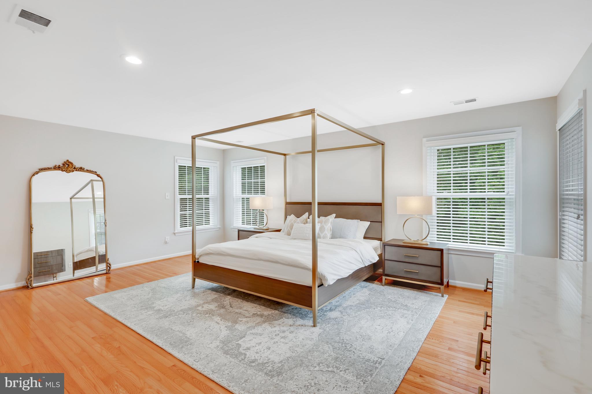SENECA HUNT - Residential