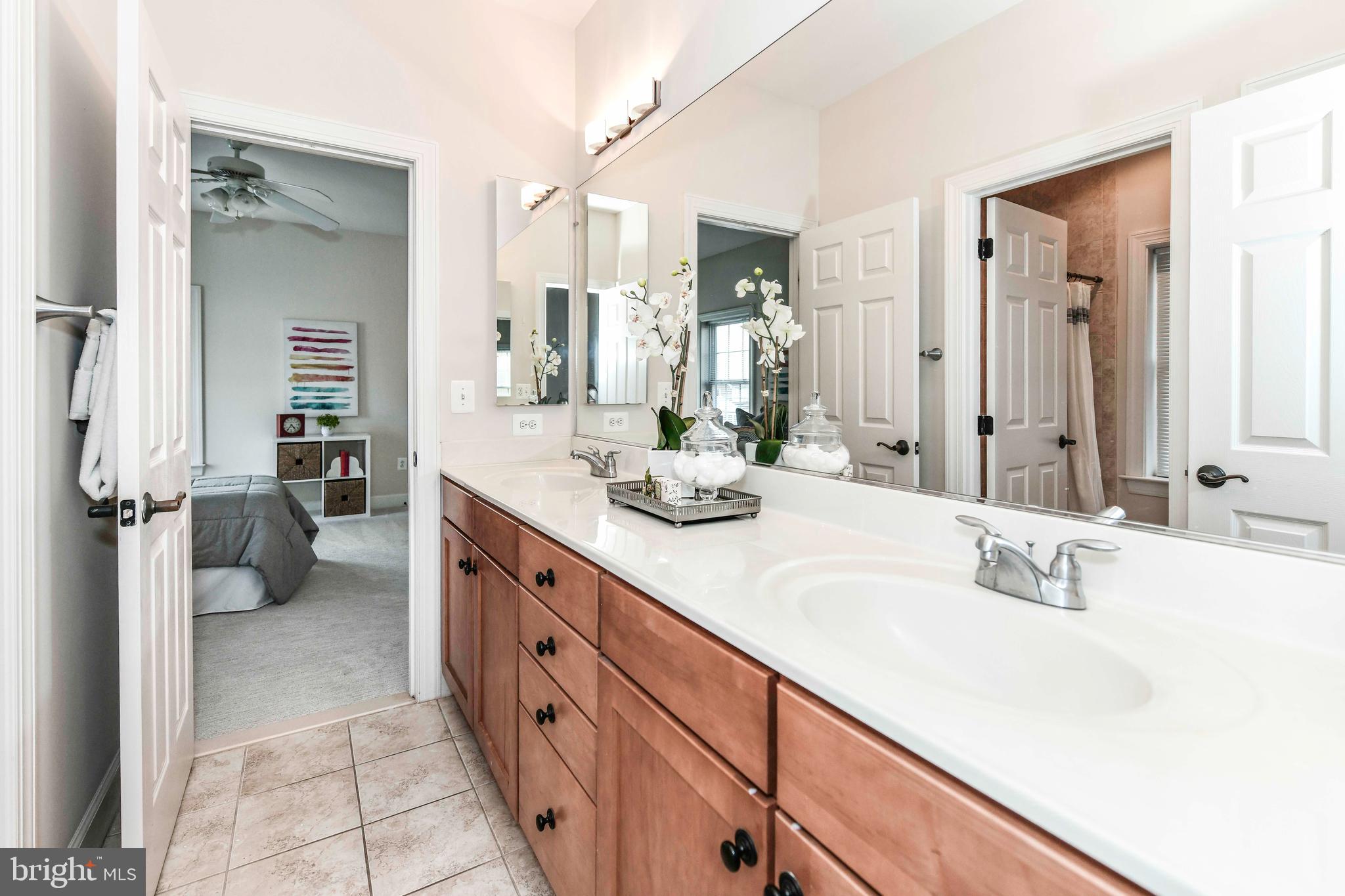BERKSHIRE OAKWOOD - Residential