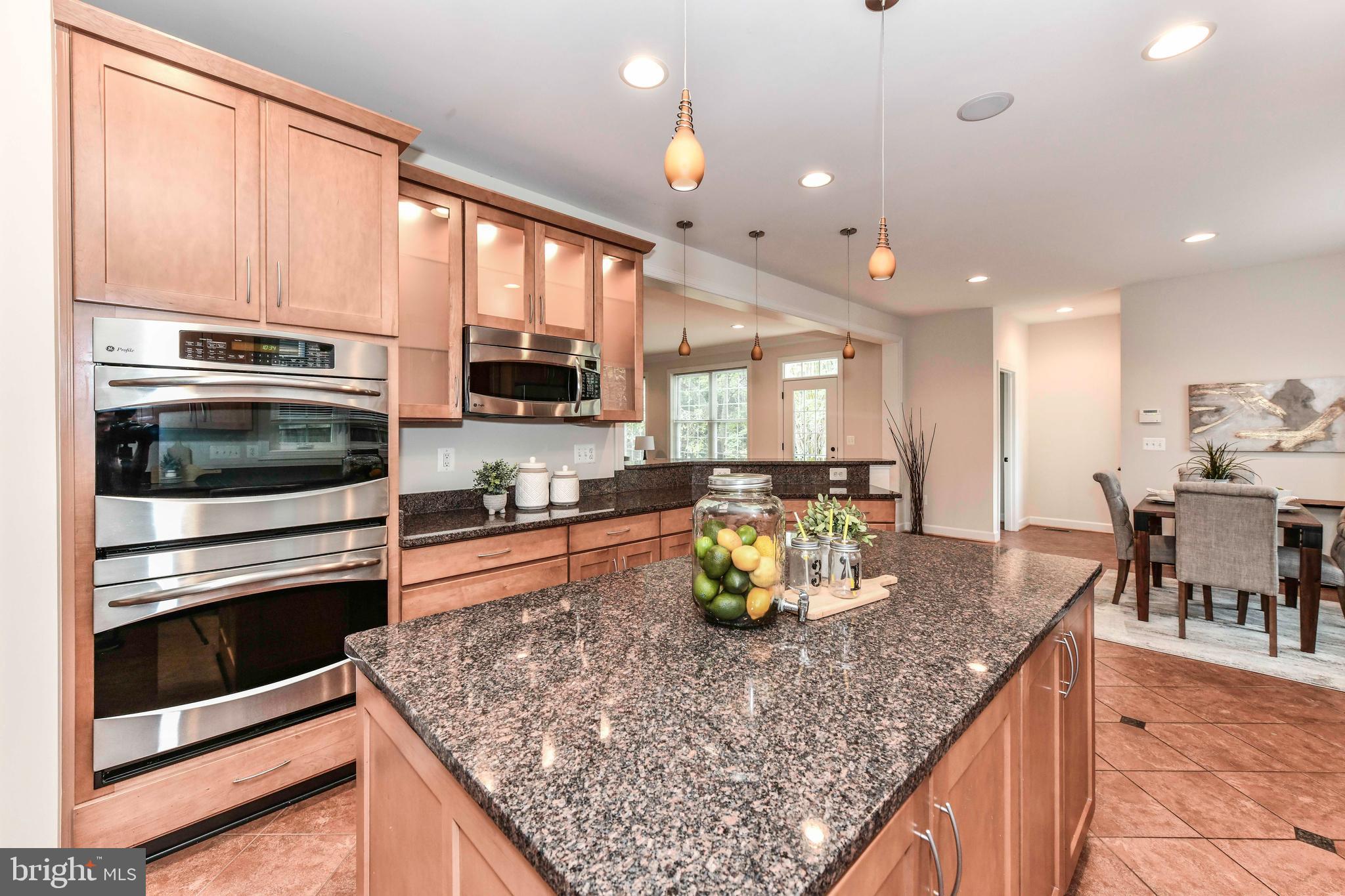 BERKSHIRE OAKWOOD - Residential