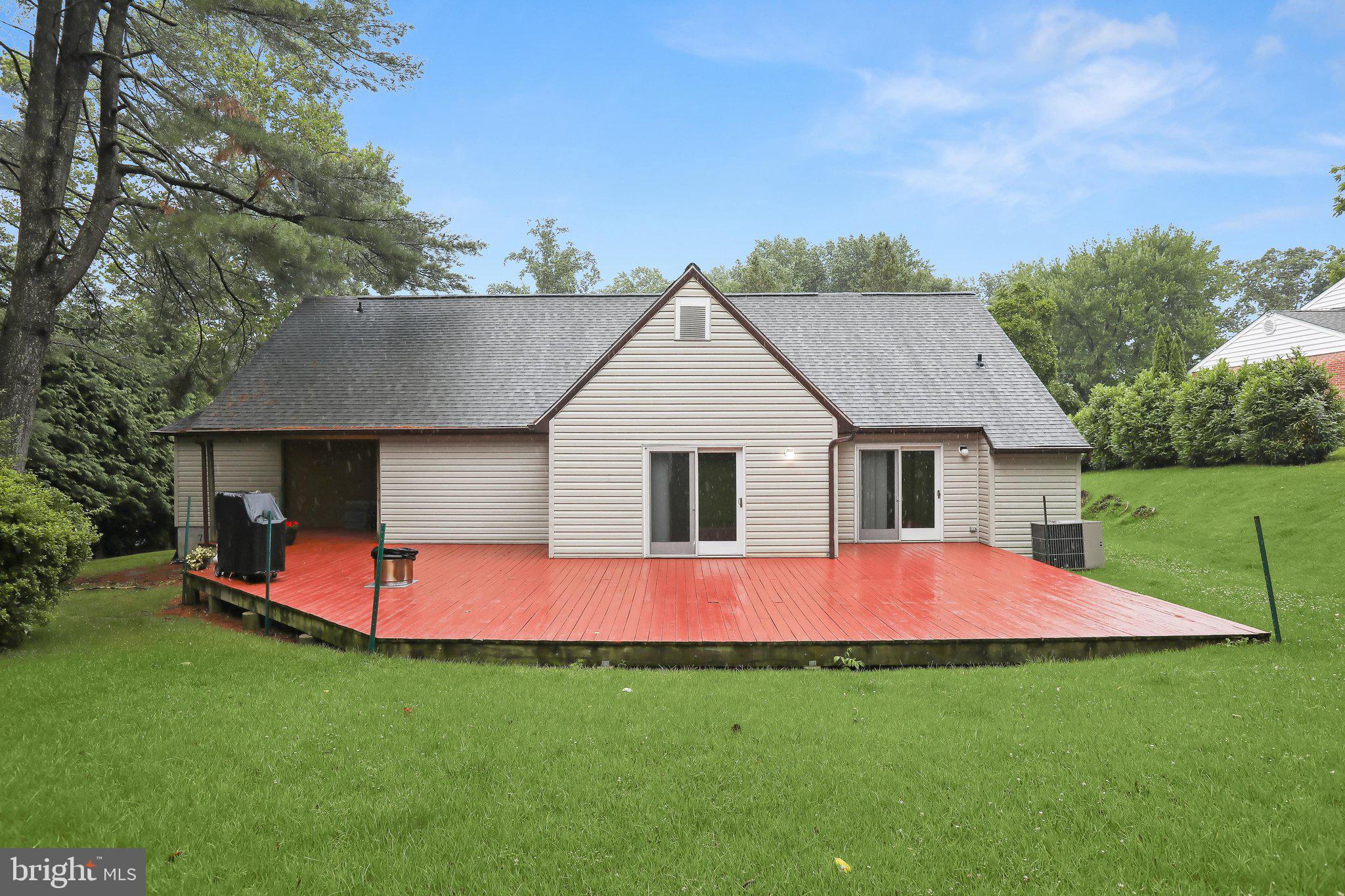 COLONIAL ACRES - Residential