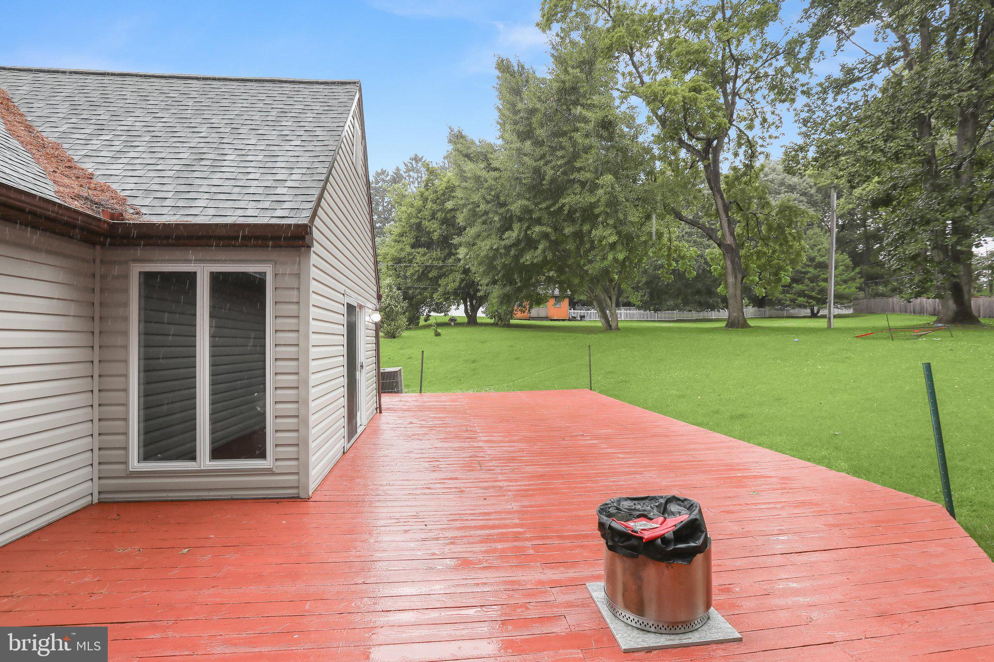 COLONIAL ACRES - Residential