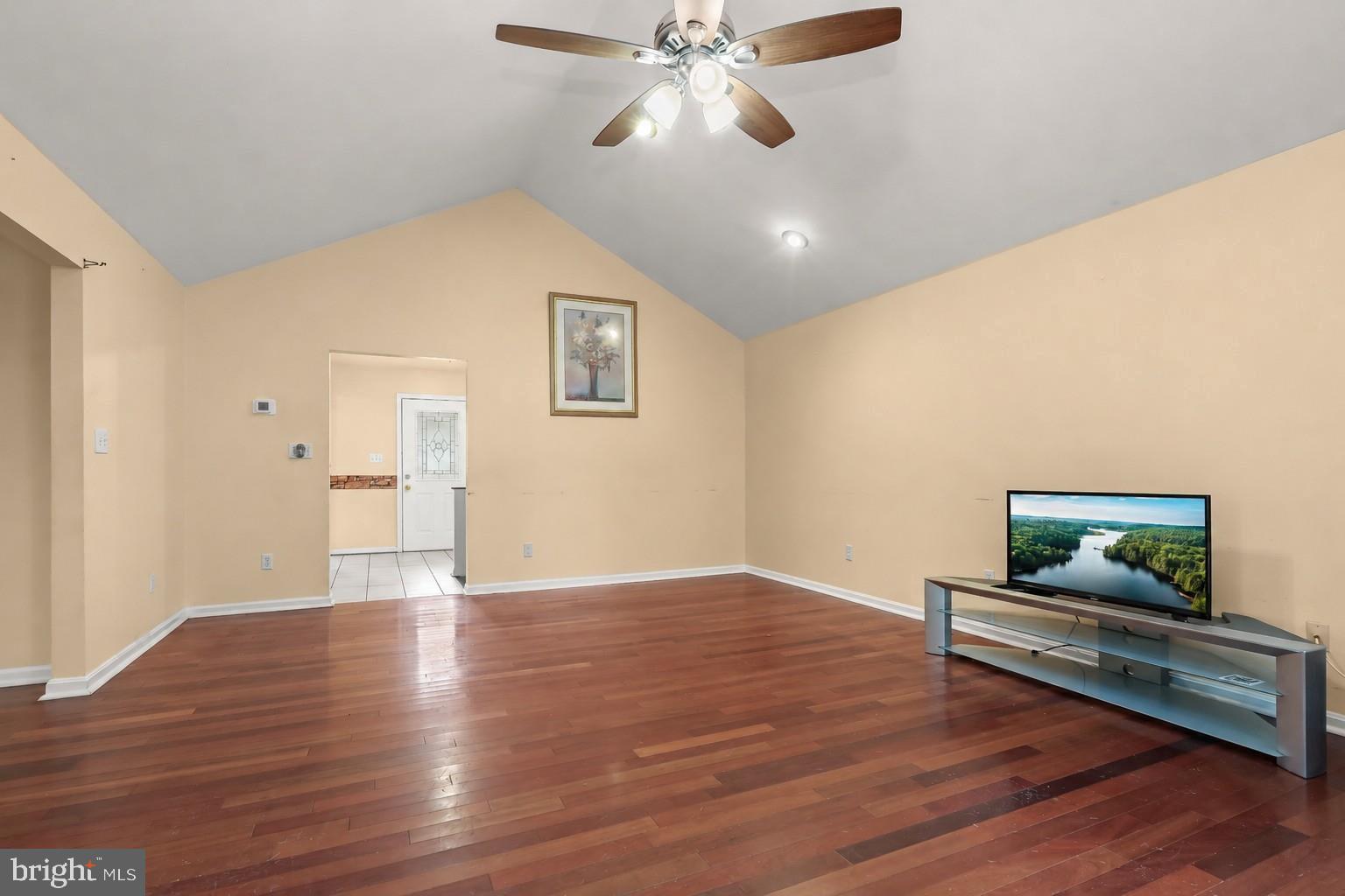 COLONIAL ACRES - Residential