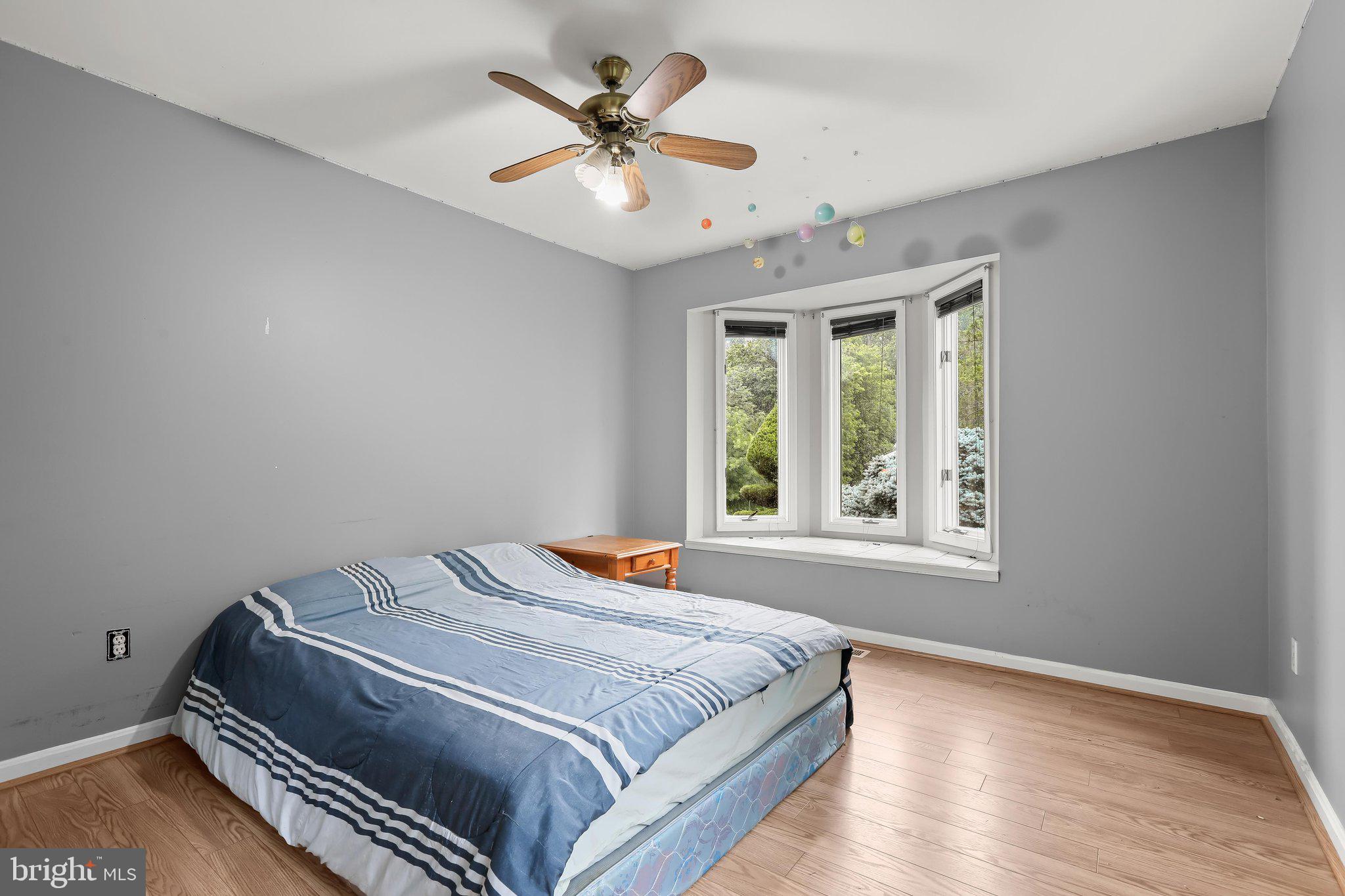 COLONIAL ACRES - Residential