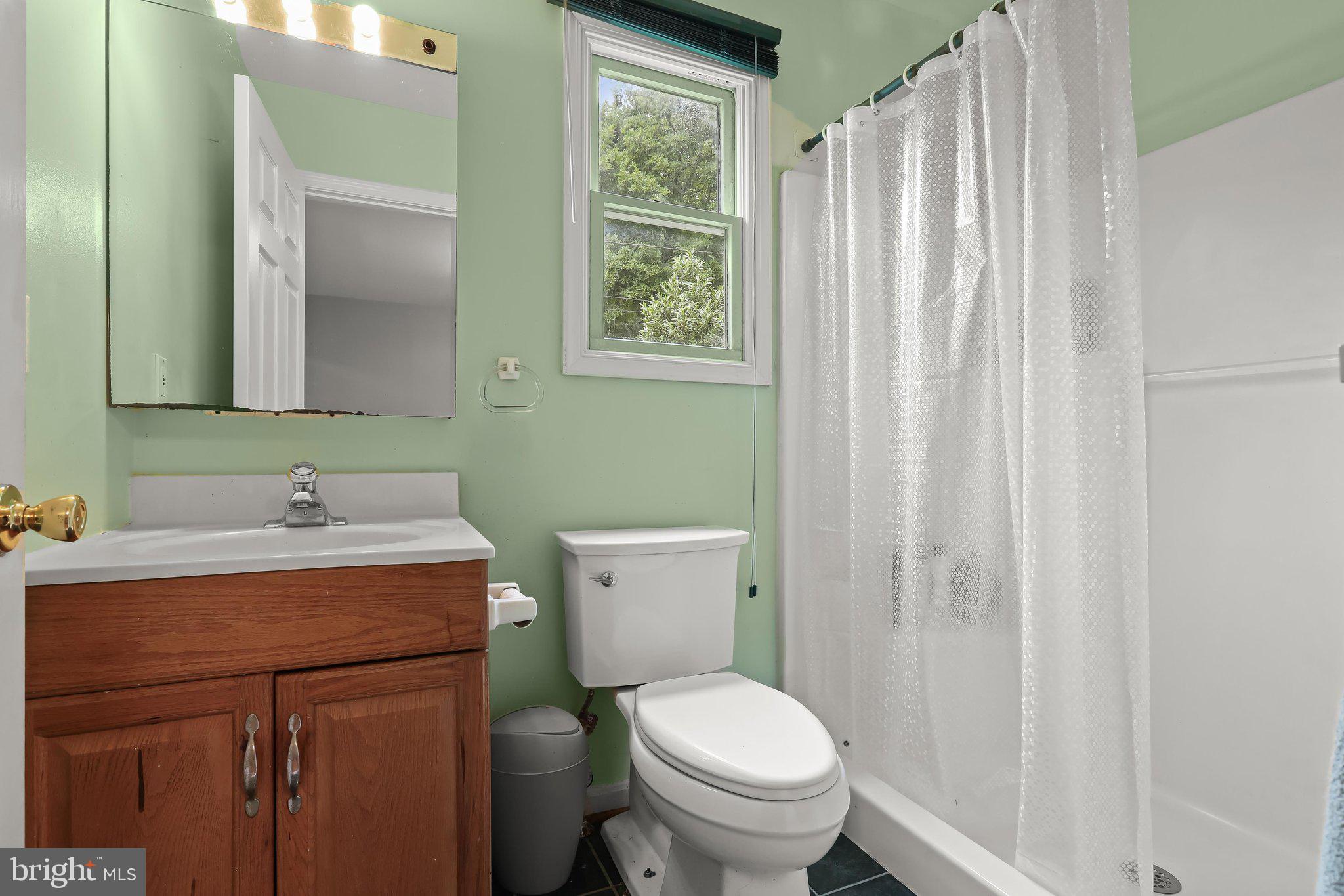 COLONIAL ACRES - Residential